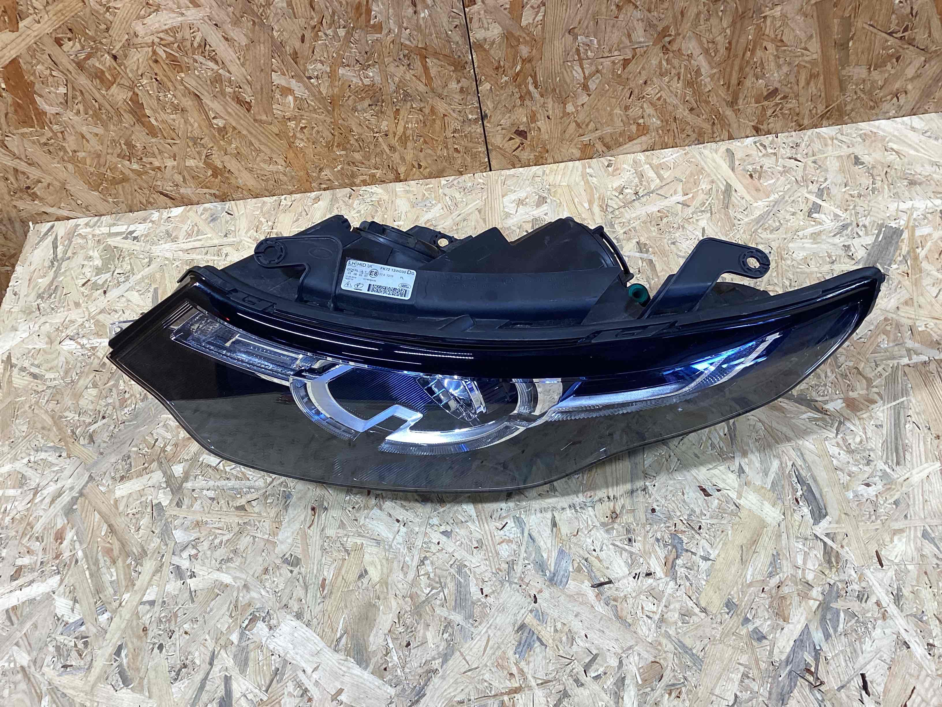 Фара правая Land Rover Discovery Sport L550 010426-103
