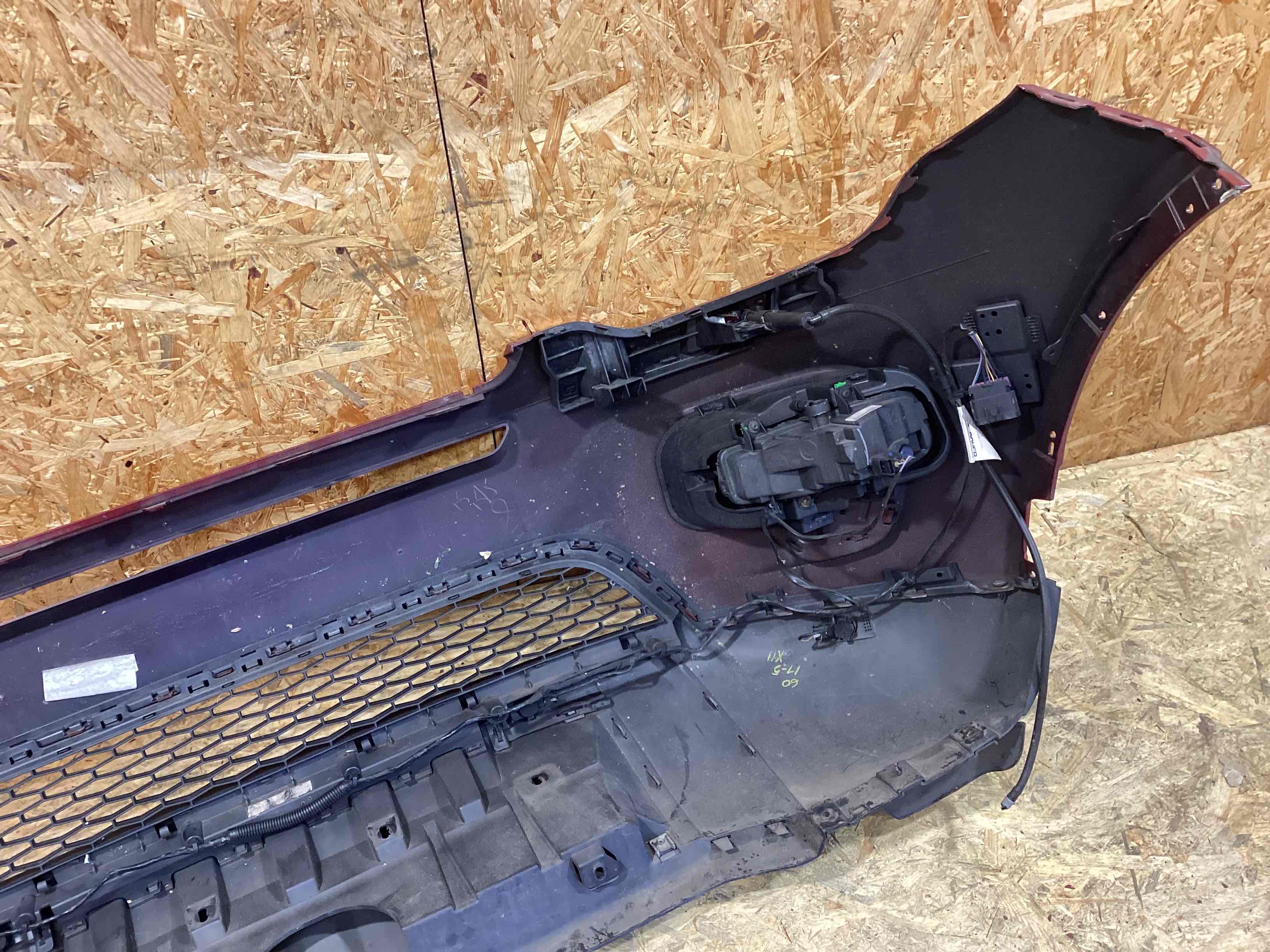 Бампер передний Land Rover Discovery Sport L550 010426-105