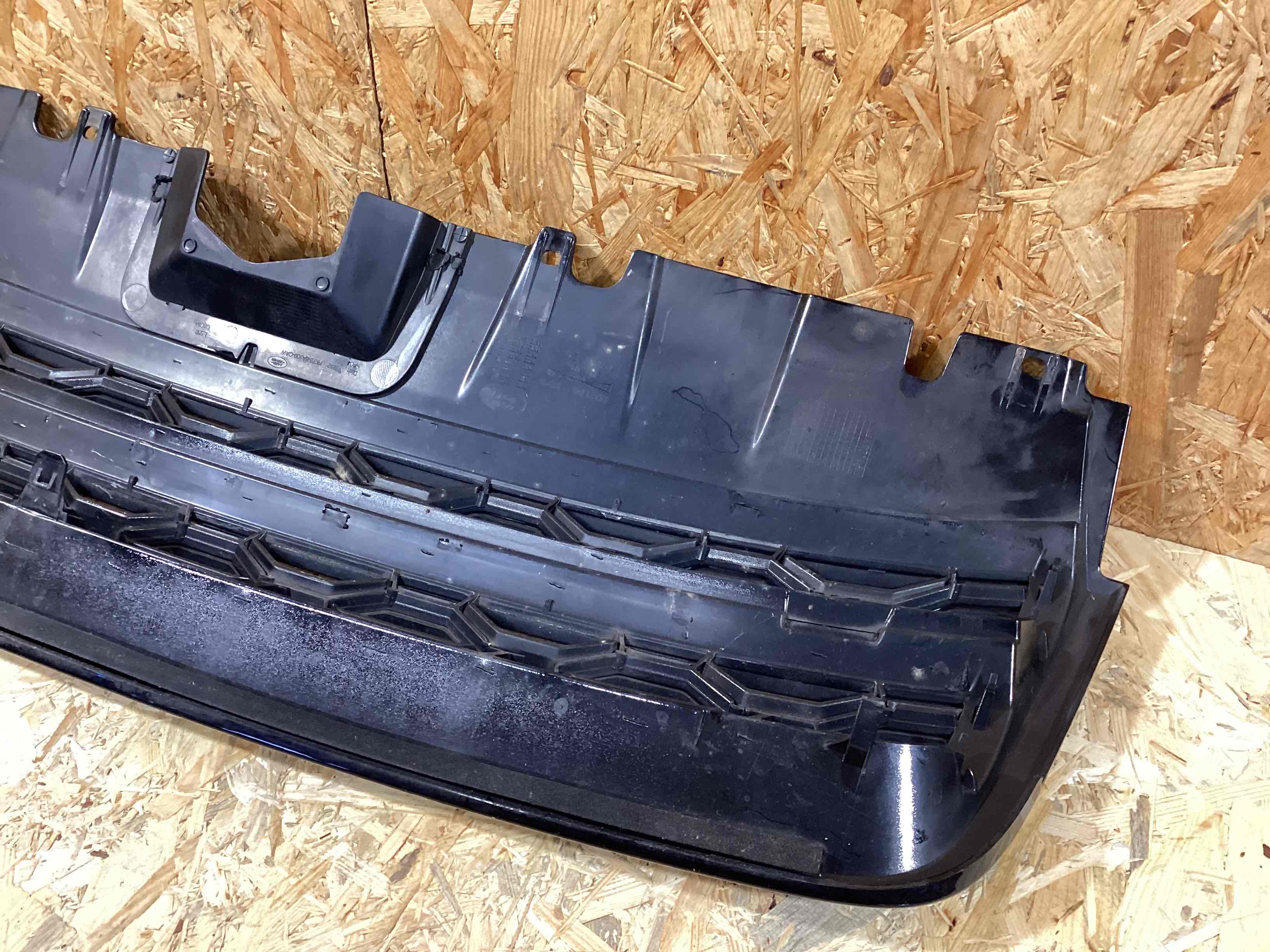 Решетка радиатора Land Rover Discovery Sport L550 010426-106