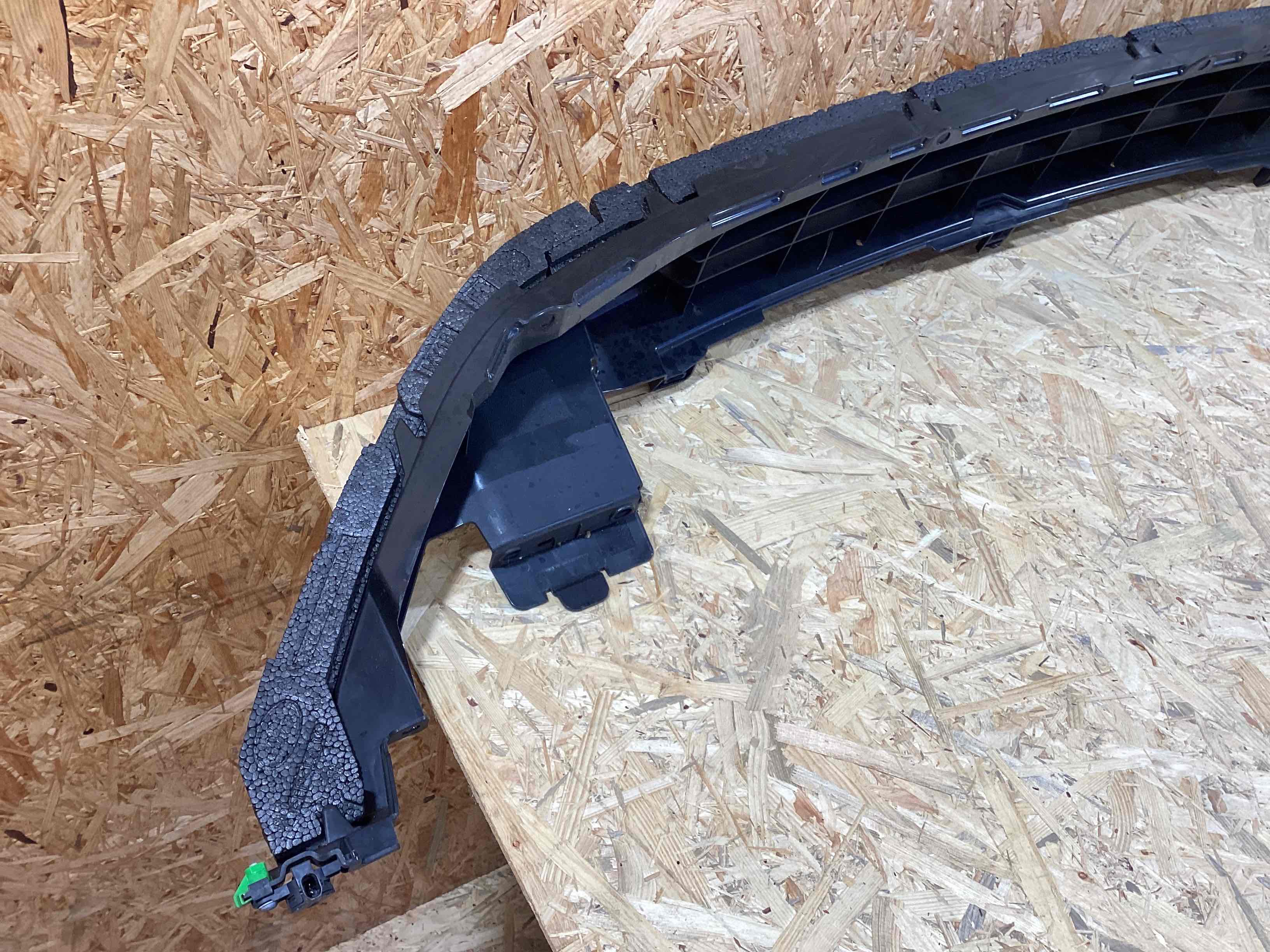 Абсорбер бампера Land Rover Discovery Sport L550 010426-107