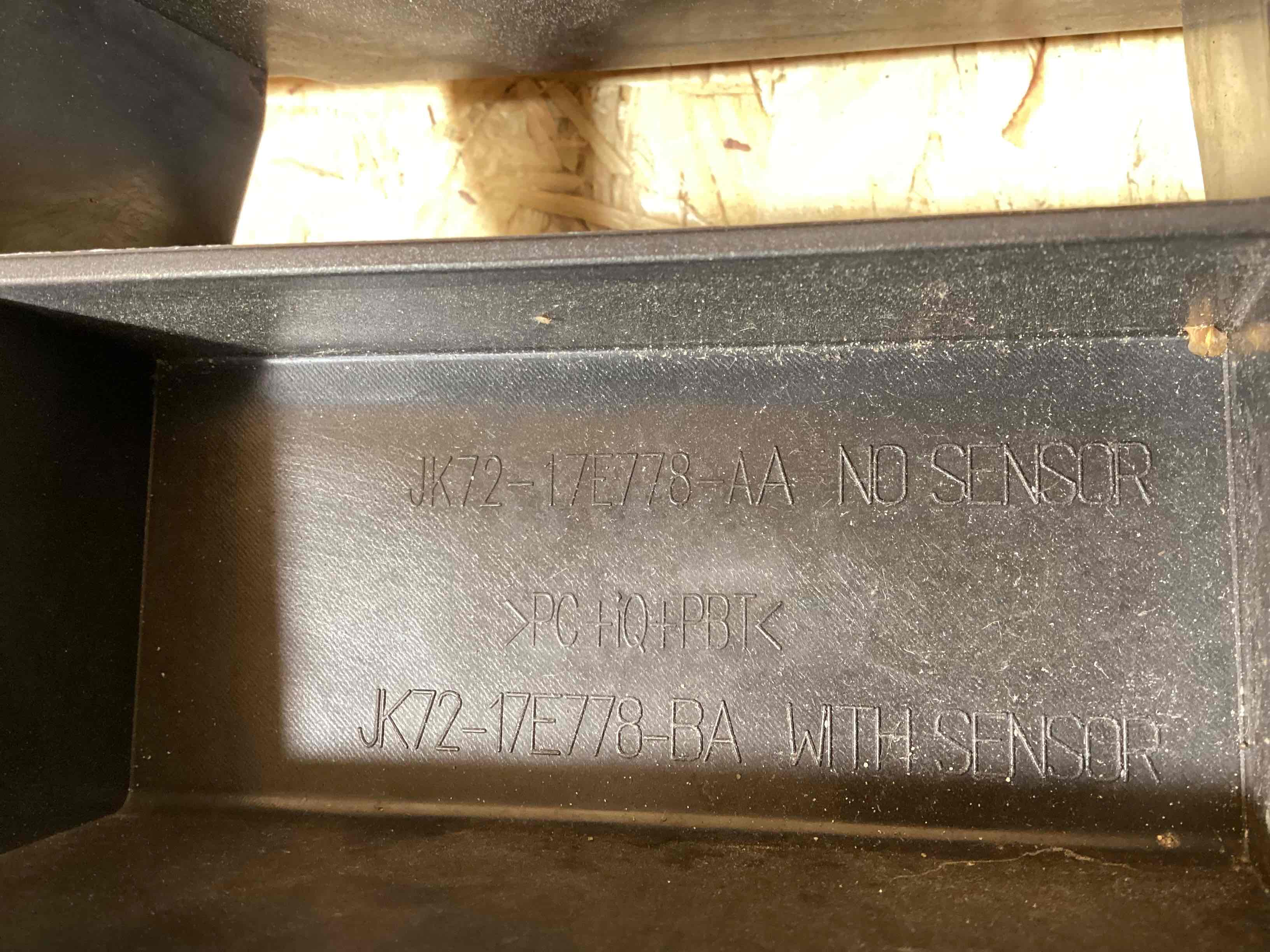 Абсорбер бампера Land Rover Discovery Sport L550 010426-107