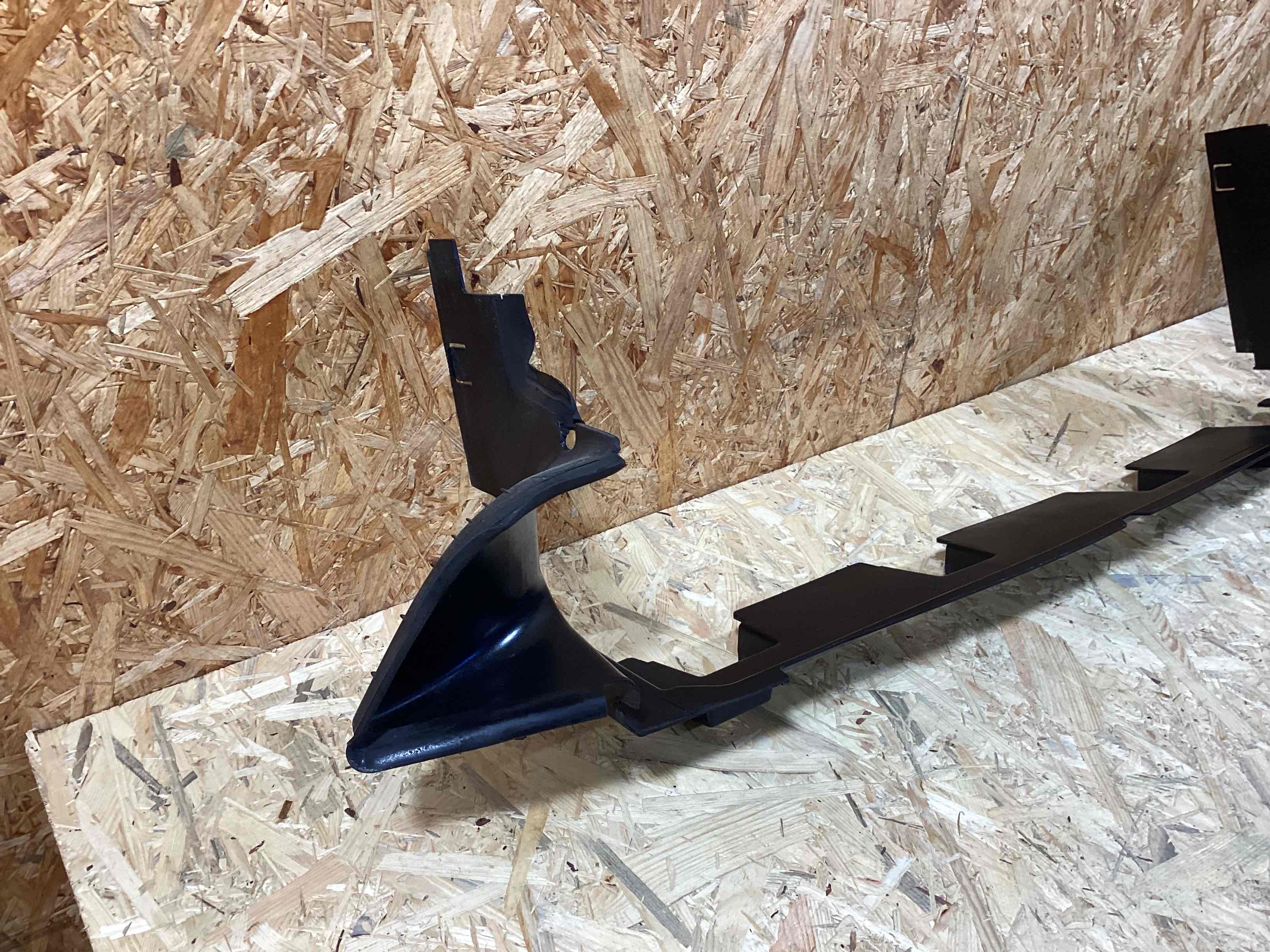 Воздуховод Land Rover Discovery Sport L550 010426-109