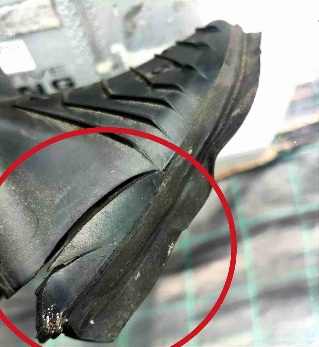 Воздуховод Land Rover Discovery Sport L550 010426-109