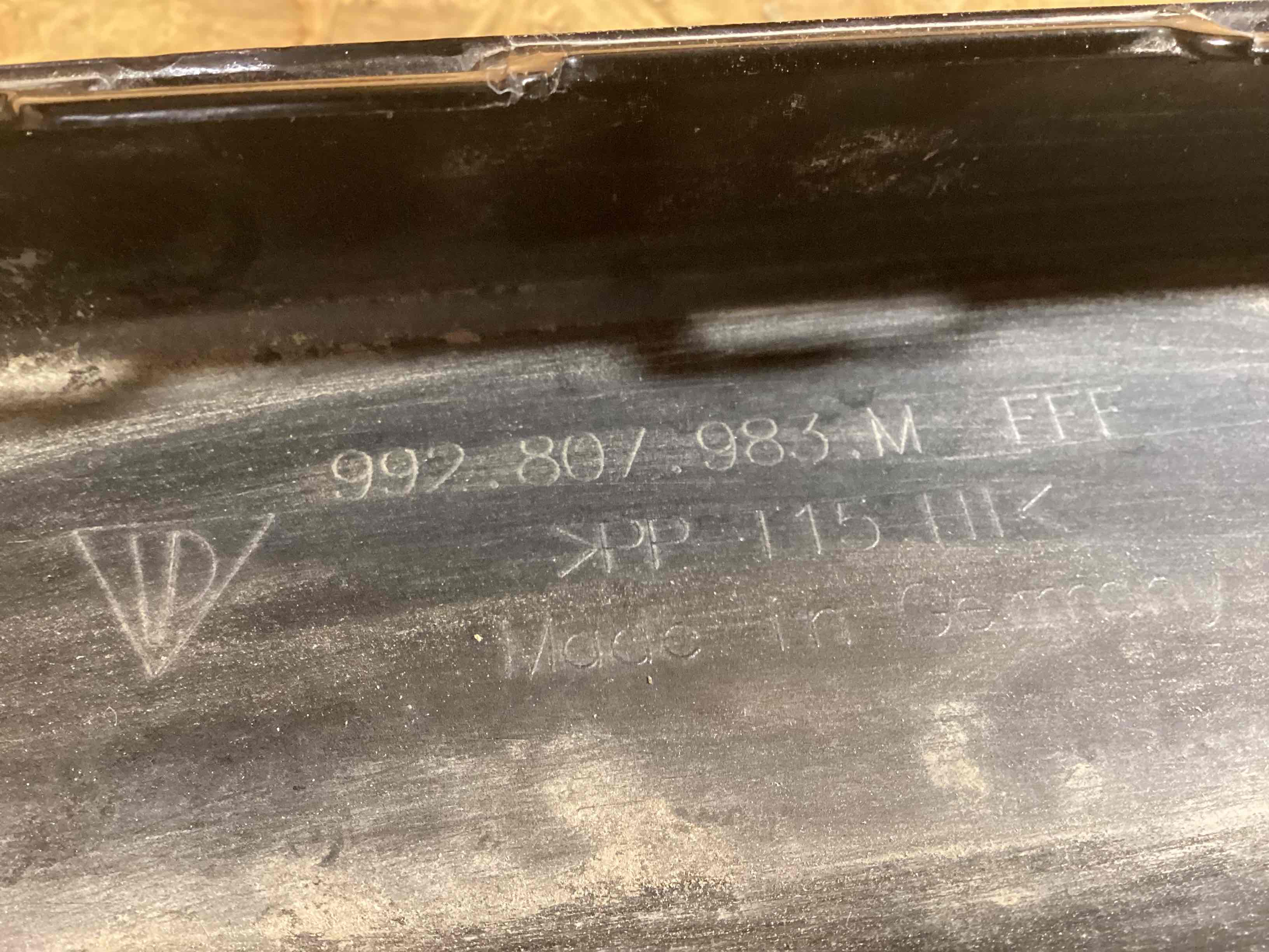 Накладка на бампер Porsche 911 010626-108
