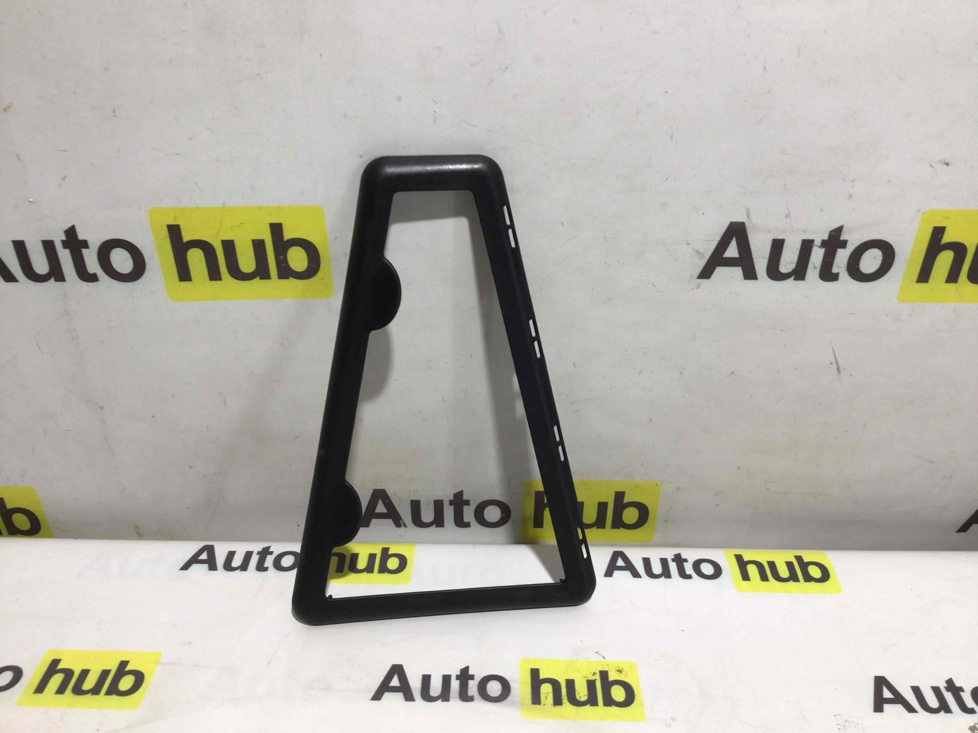 Корпус воздушного фильтра Volkswagen Touareg 010925-004