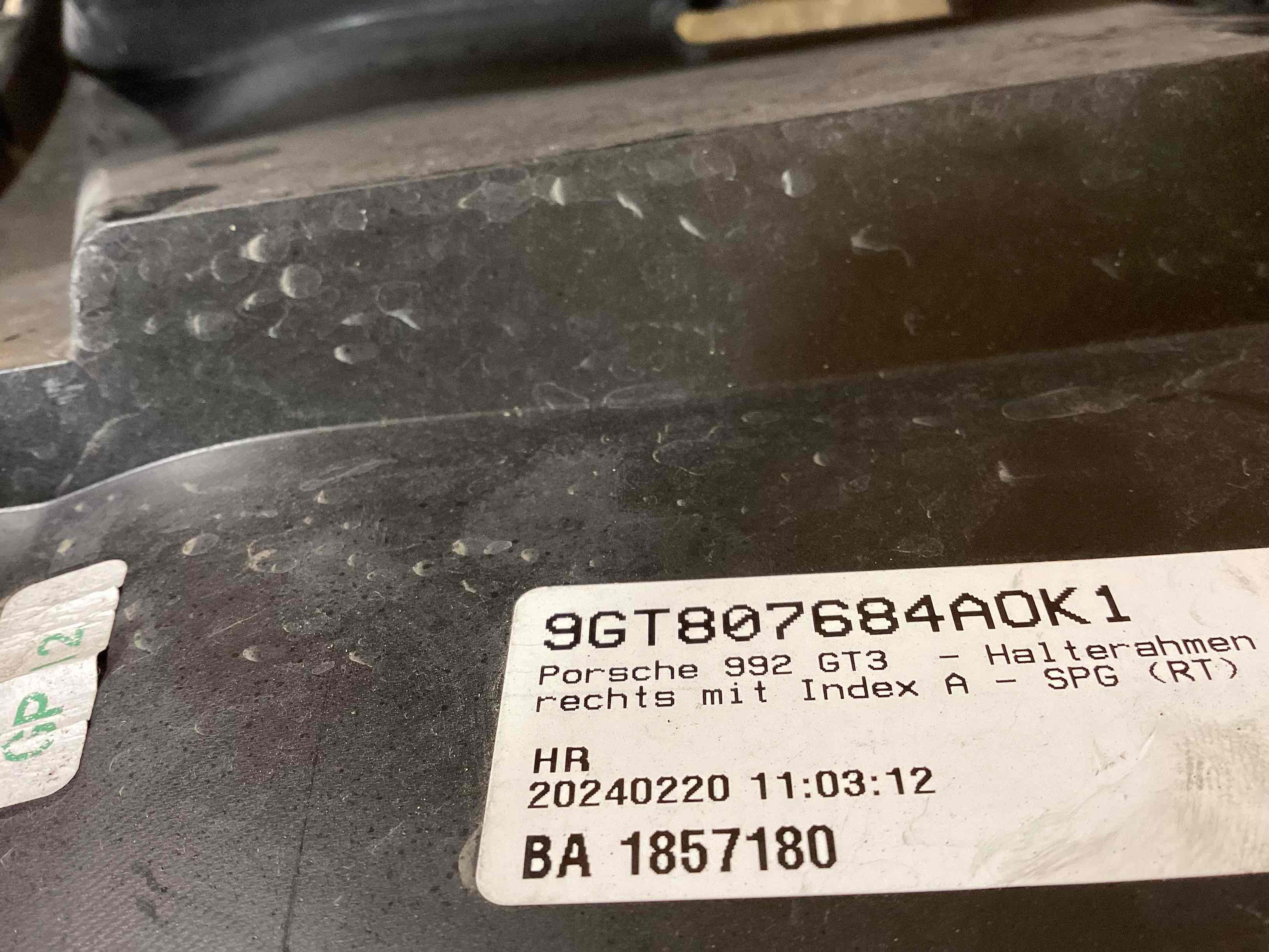 Заглушка, вставка (решітка) в бампер Porsche 911 GT3 010926-105