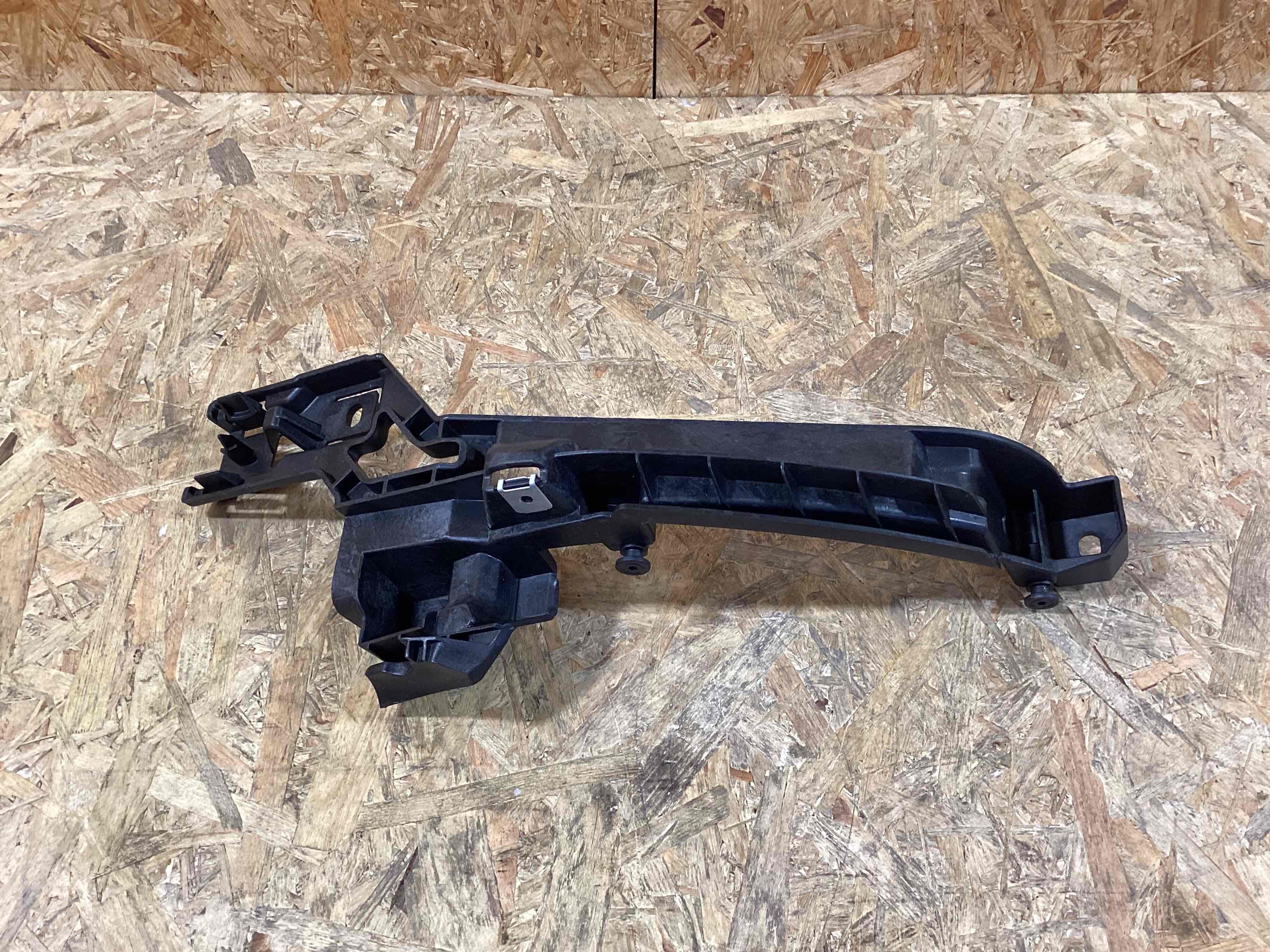 Крепление бампера Porsche Boxster 718 010926-132