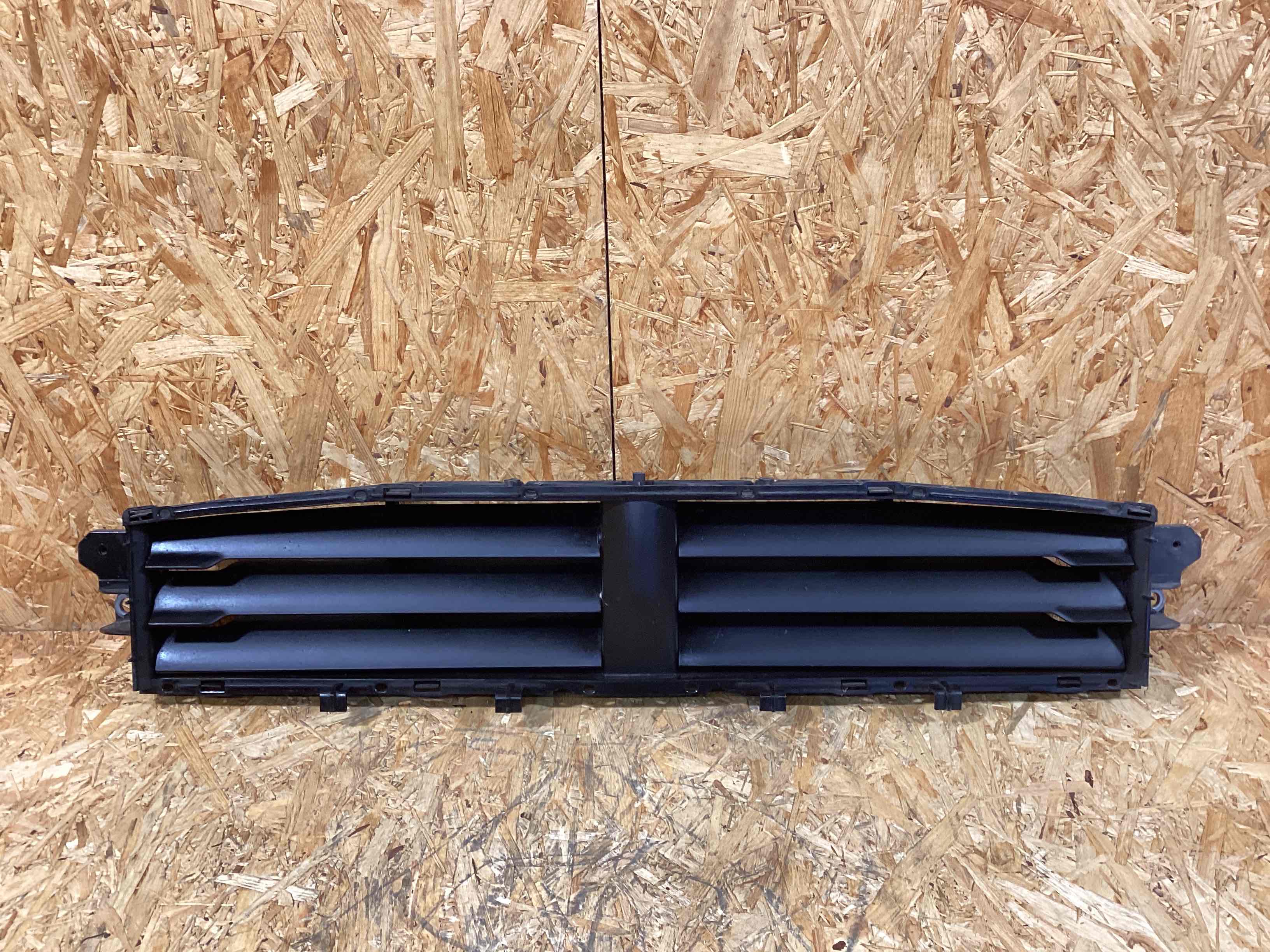 Жалюзи радиатора Porsche Macan 011025-101