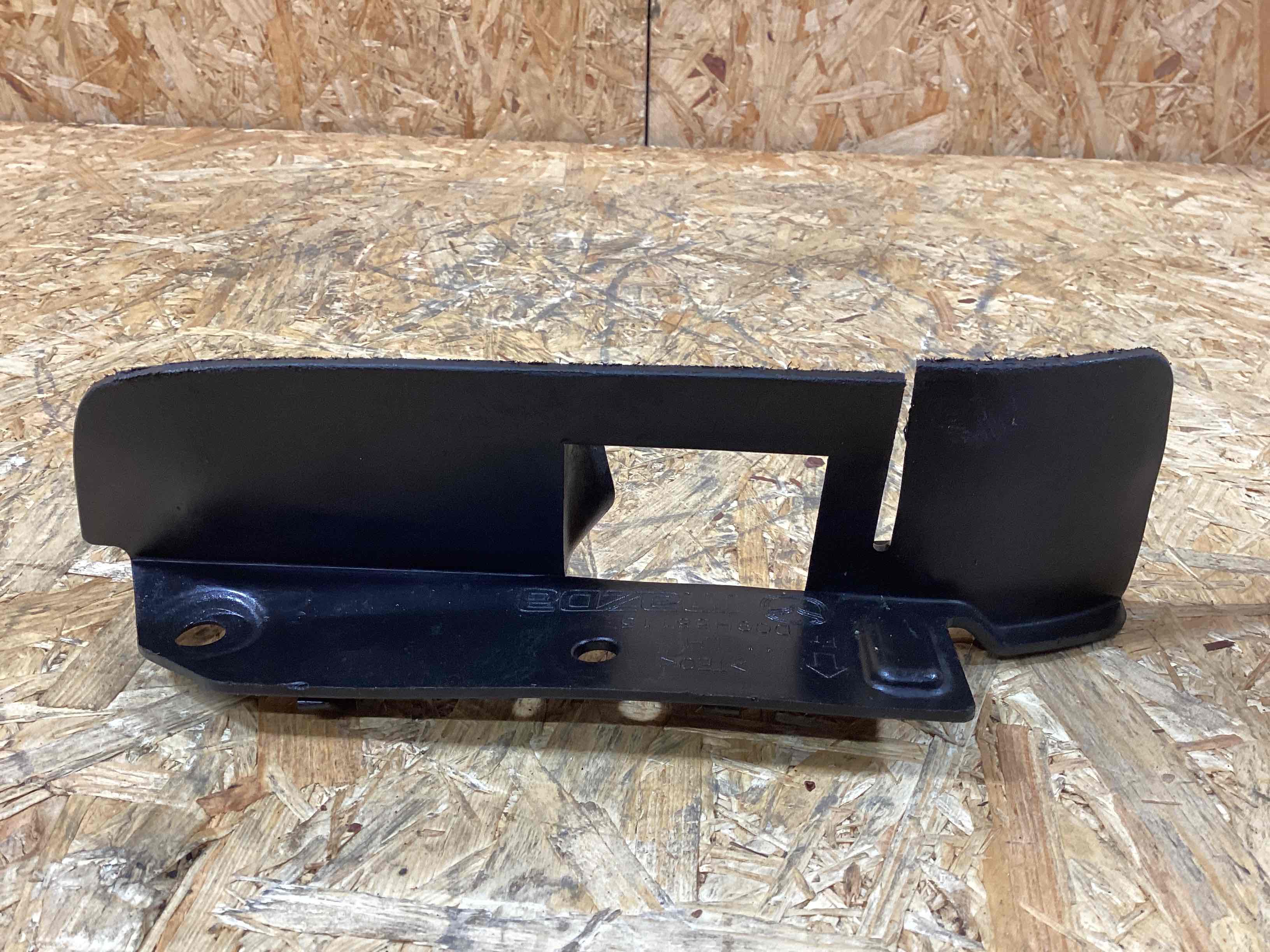 Брызговик Mazda RX-8 011025-105