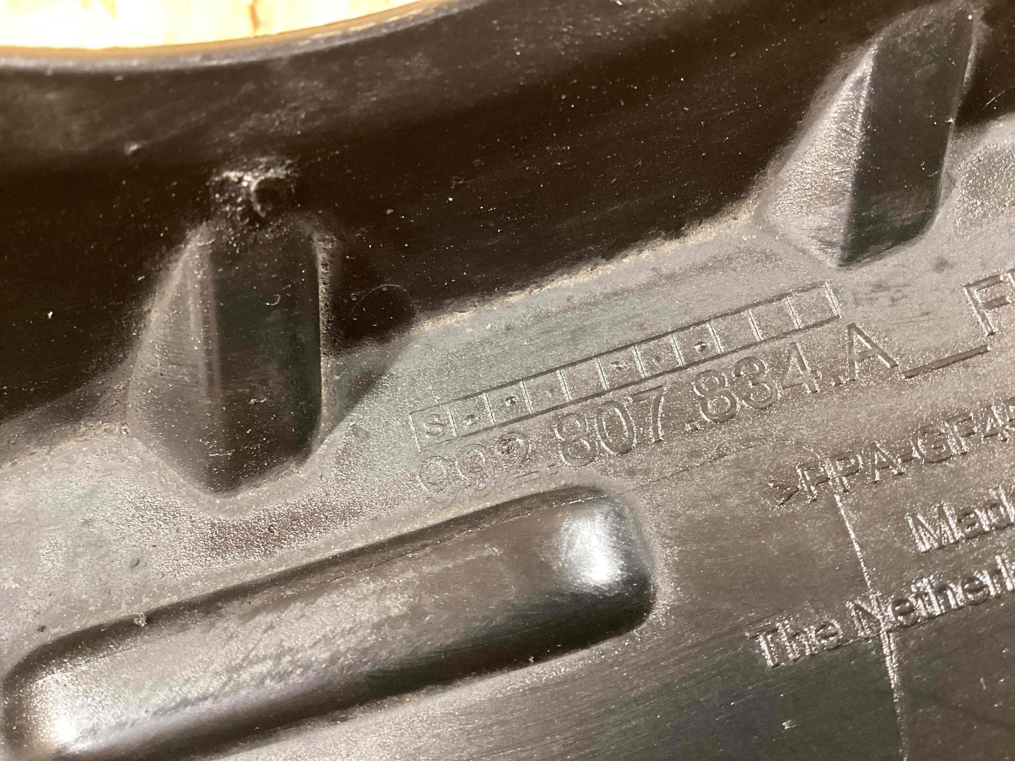 Заглушка, вставка (решетка) в бампер Porsche 911 011025-106