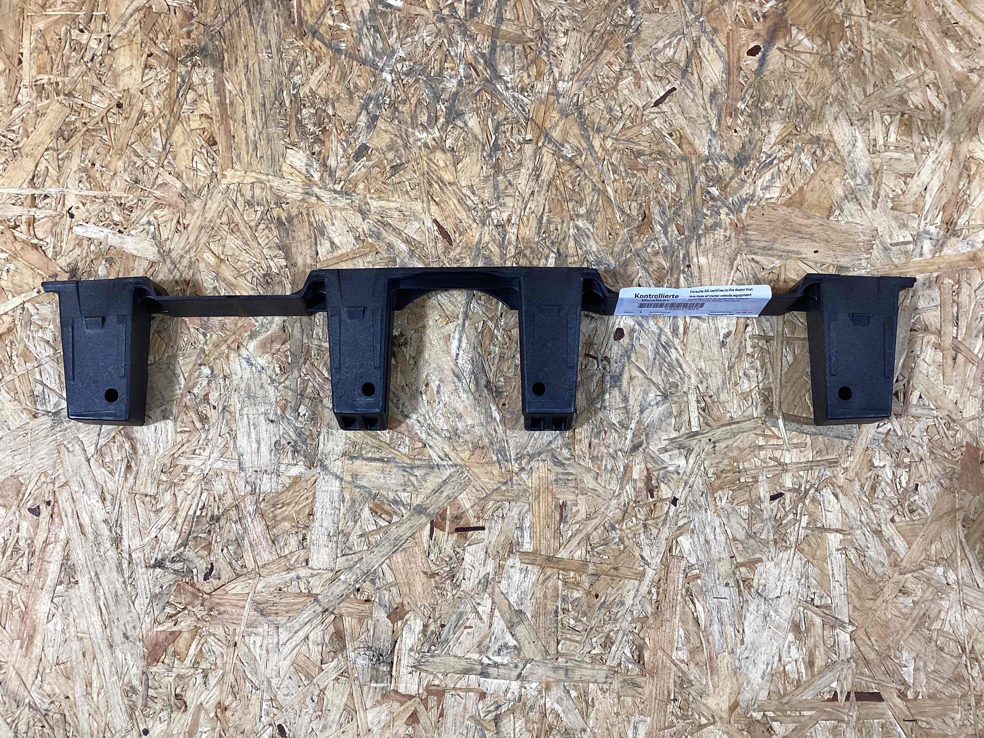 Крепление, кронштейн Porsche 911 011025-110