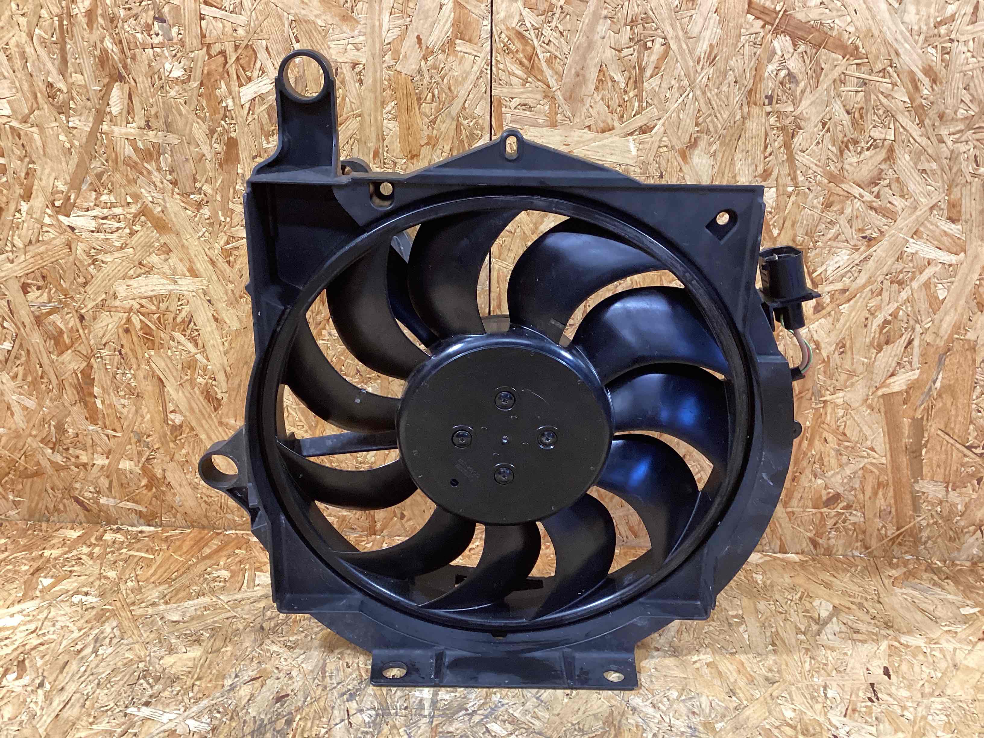 Вентилятор радиатора, вентиляторы Porsche Taycan 011025-120