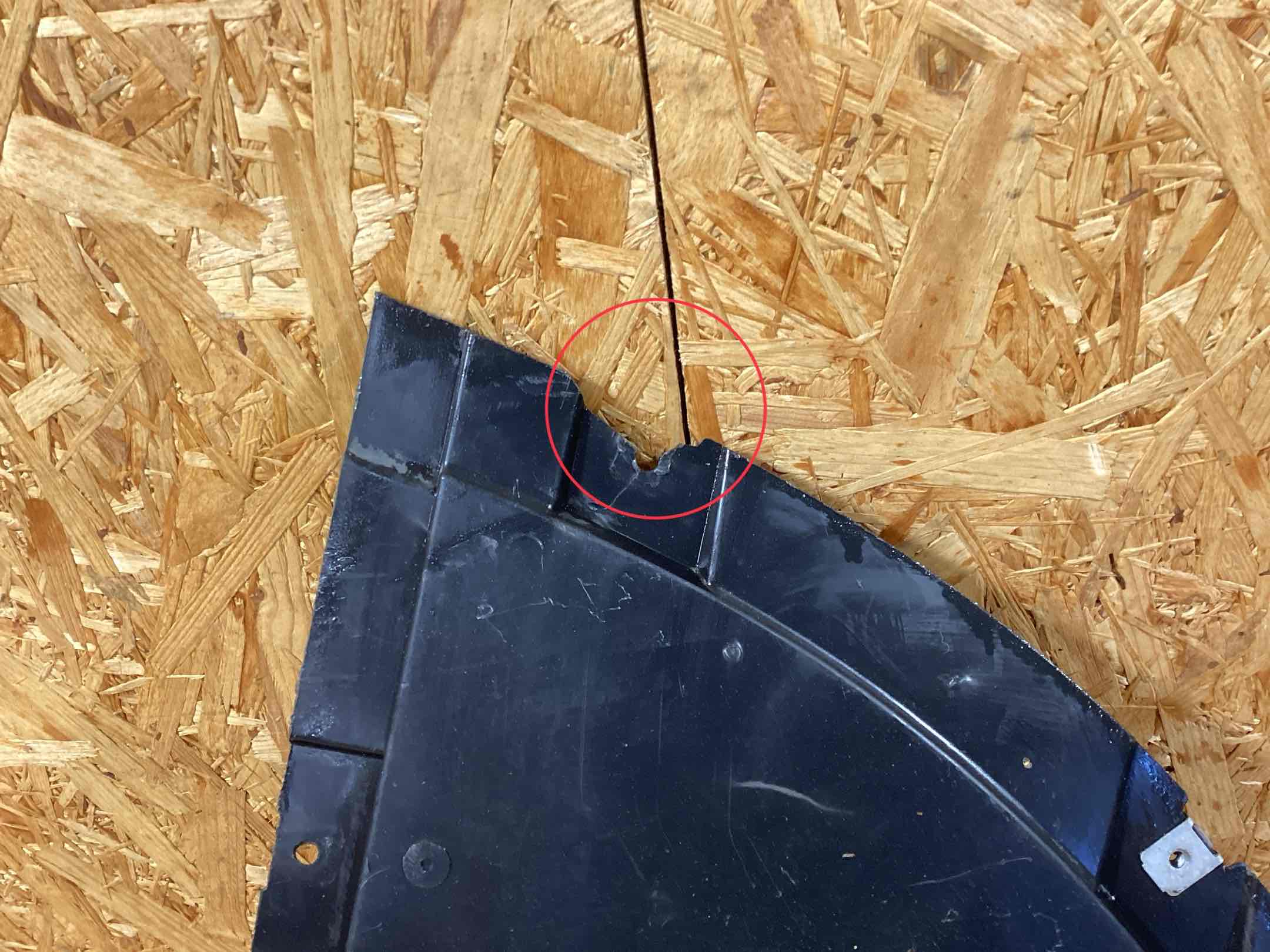 Защита арок передняя левая (подкрылок) Porsche Taycan 011025-121