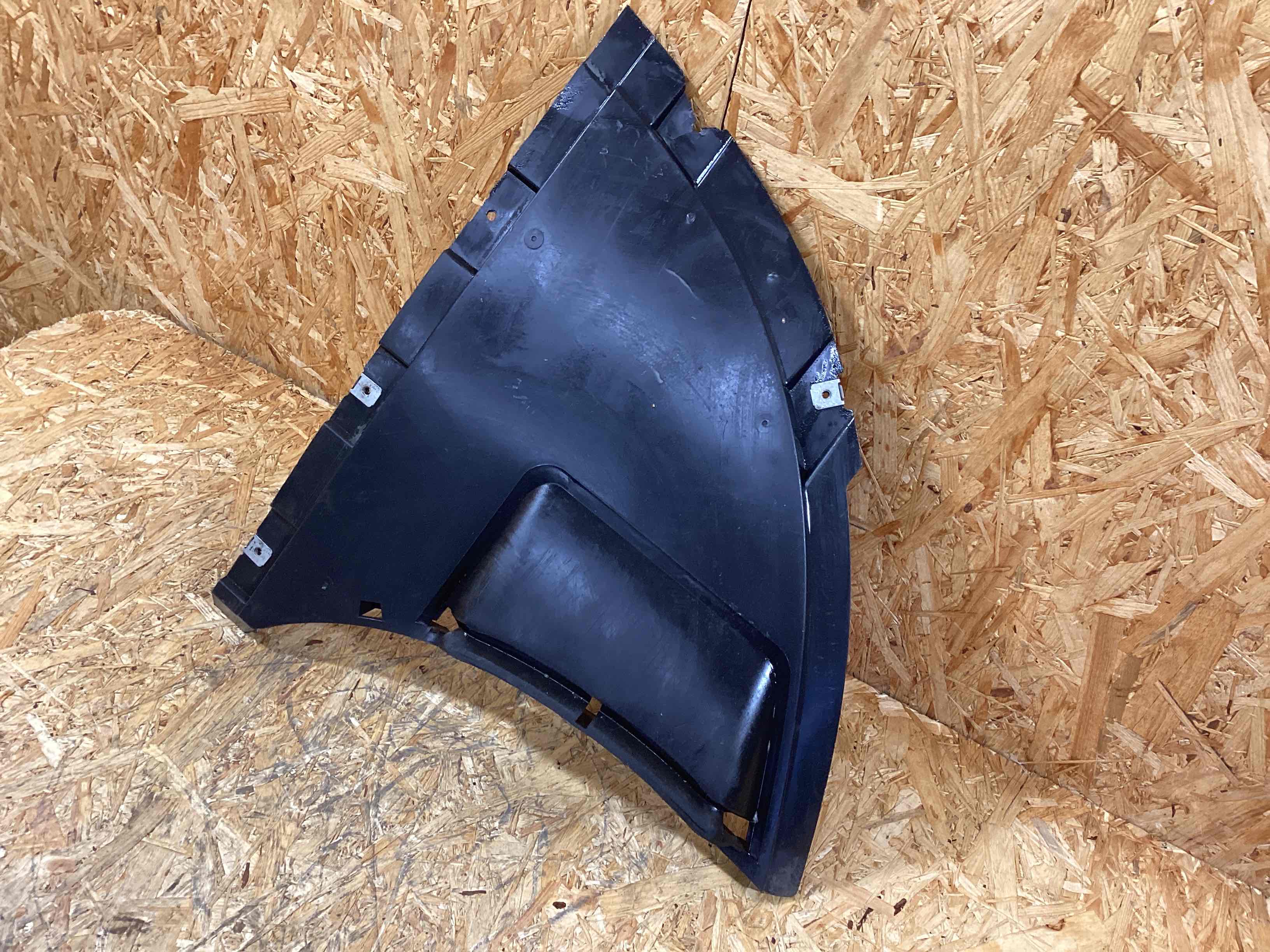 Защита арок передняя левая (подкрылок) Porsche Taycan 011025-121