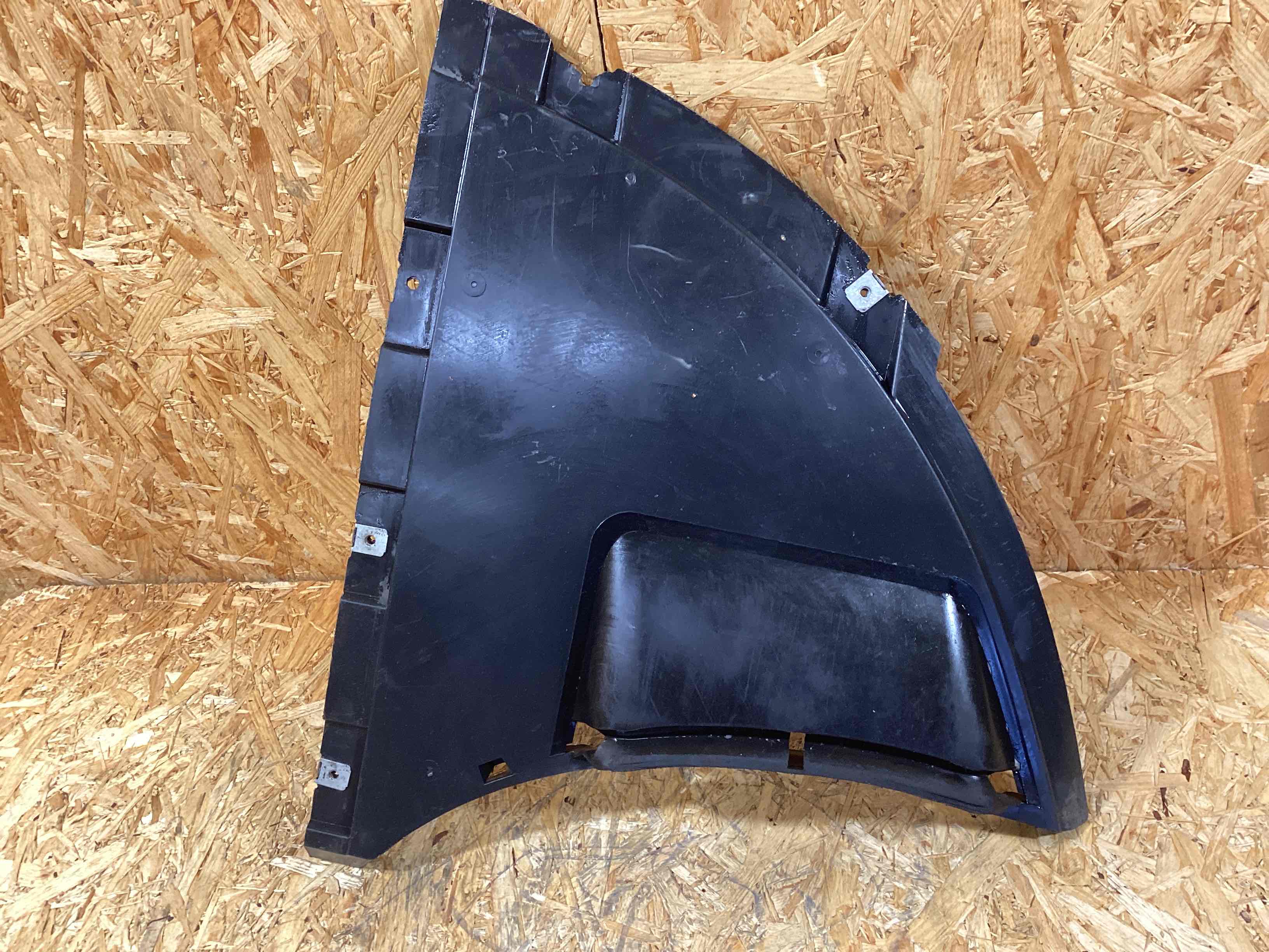 Защита арок передняя левая (подкрылок) Porsche Taycan 011025-121