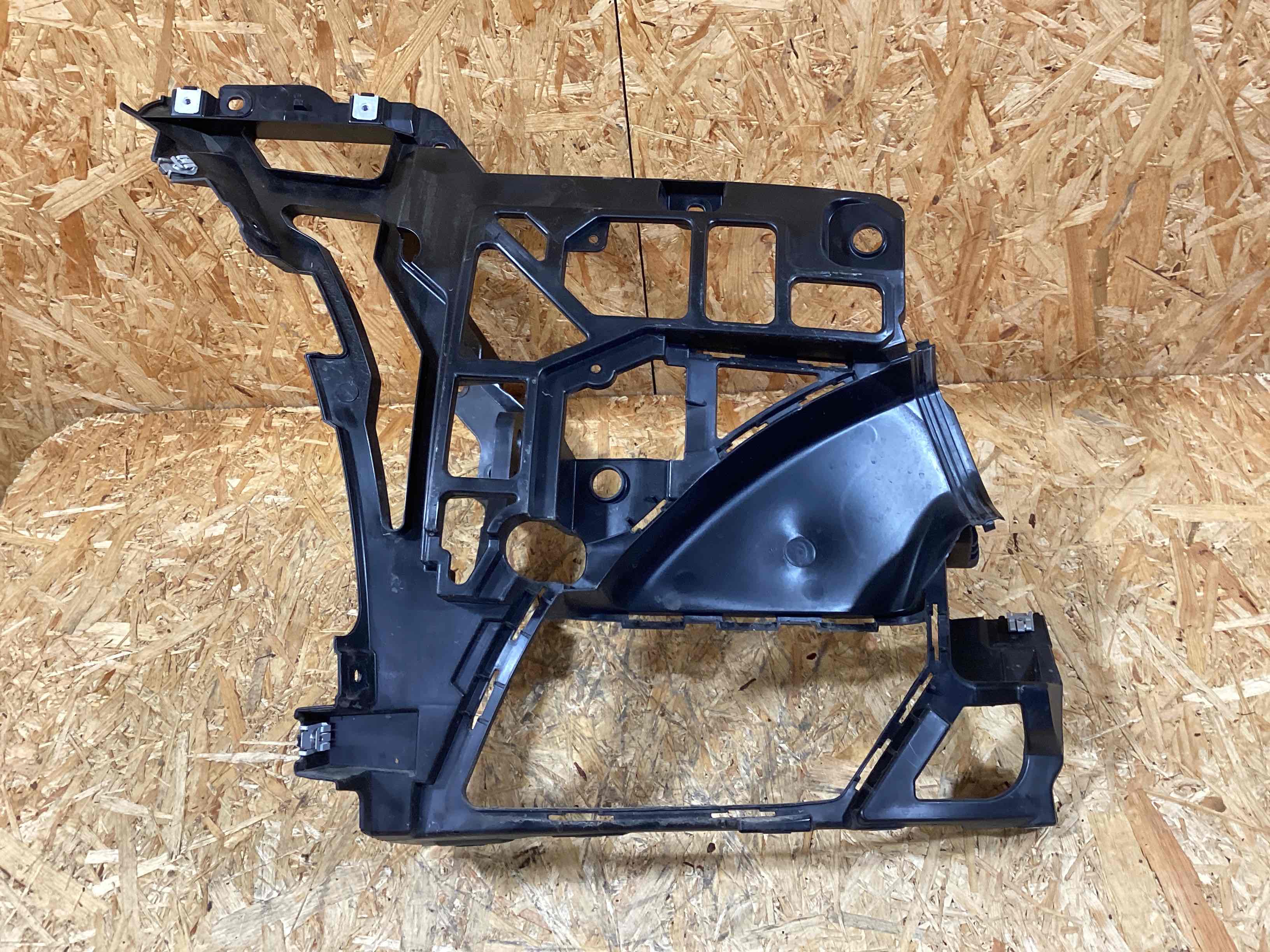 Крепление бампера Porsche 911 011025-125