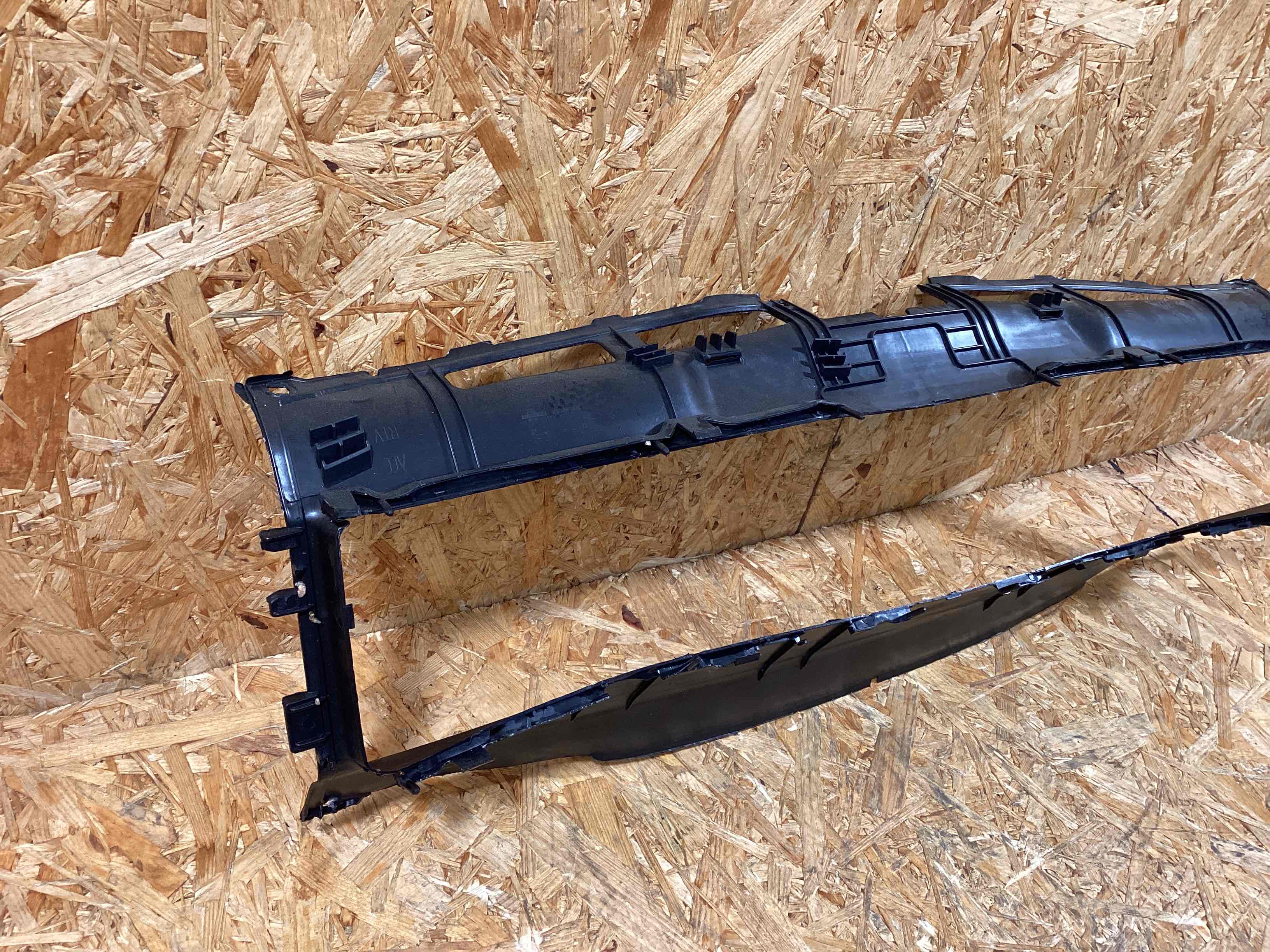 Воздуховод Porsche Macan 011225-101