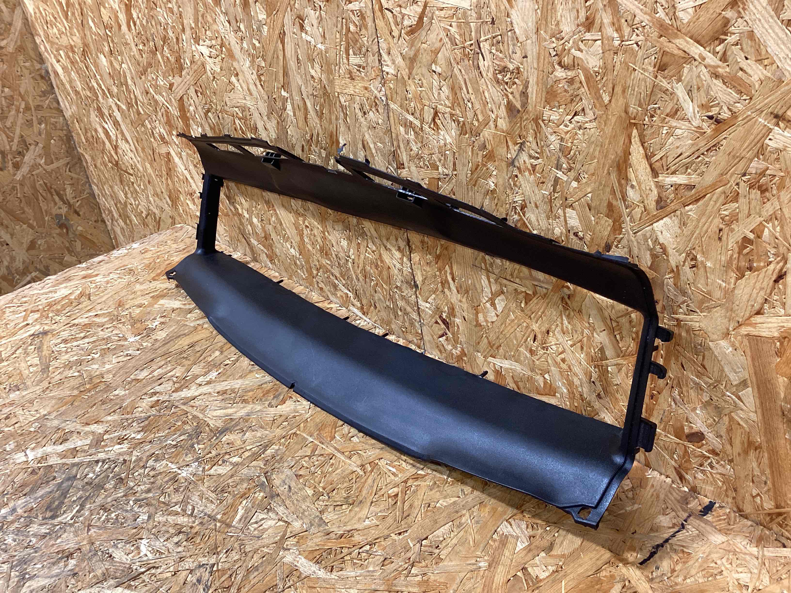 Воздуховод Porsche Macan 011225-102