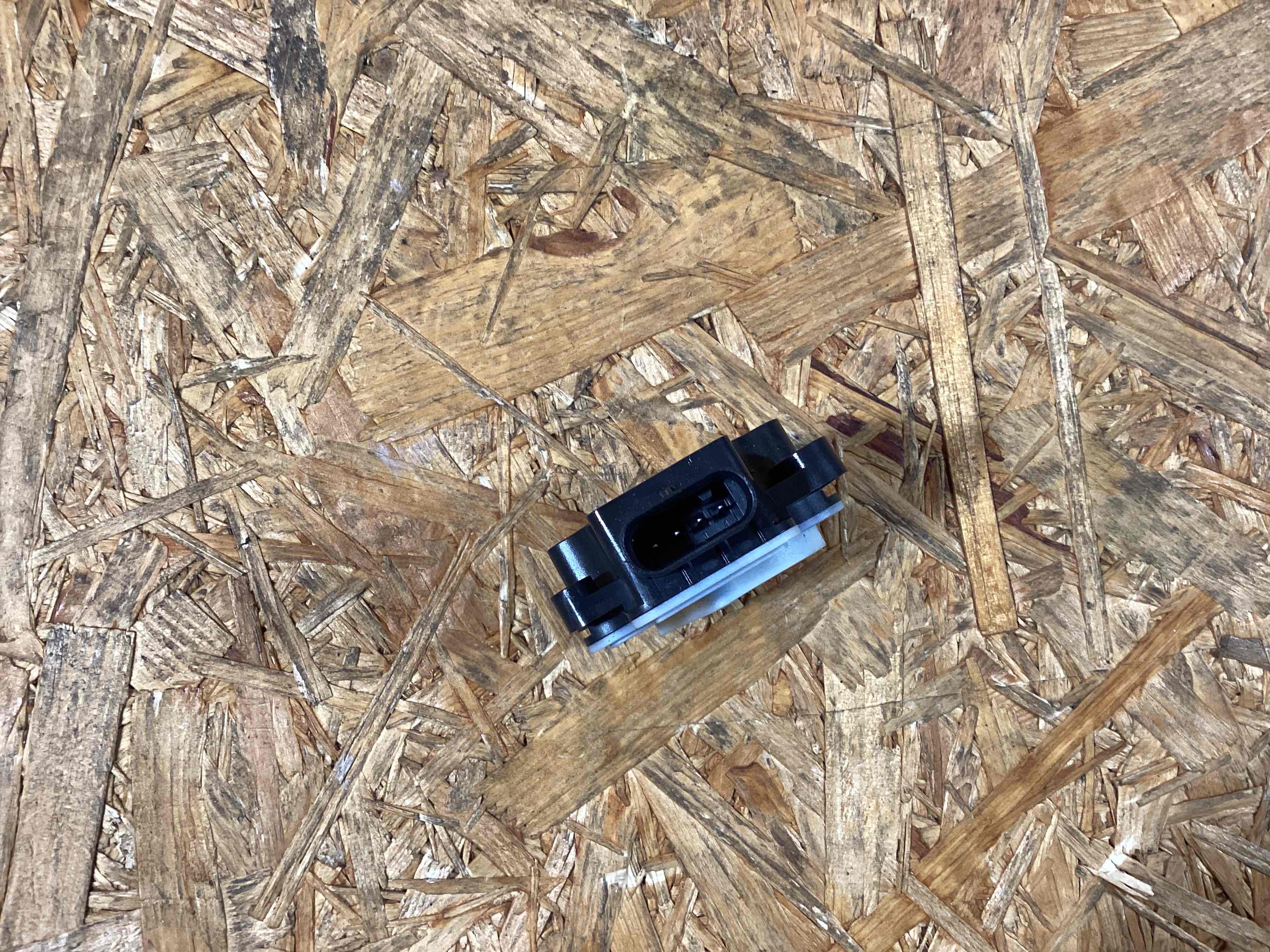 Жалюзи радиатора Porsche Macan 011225-105