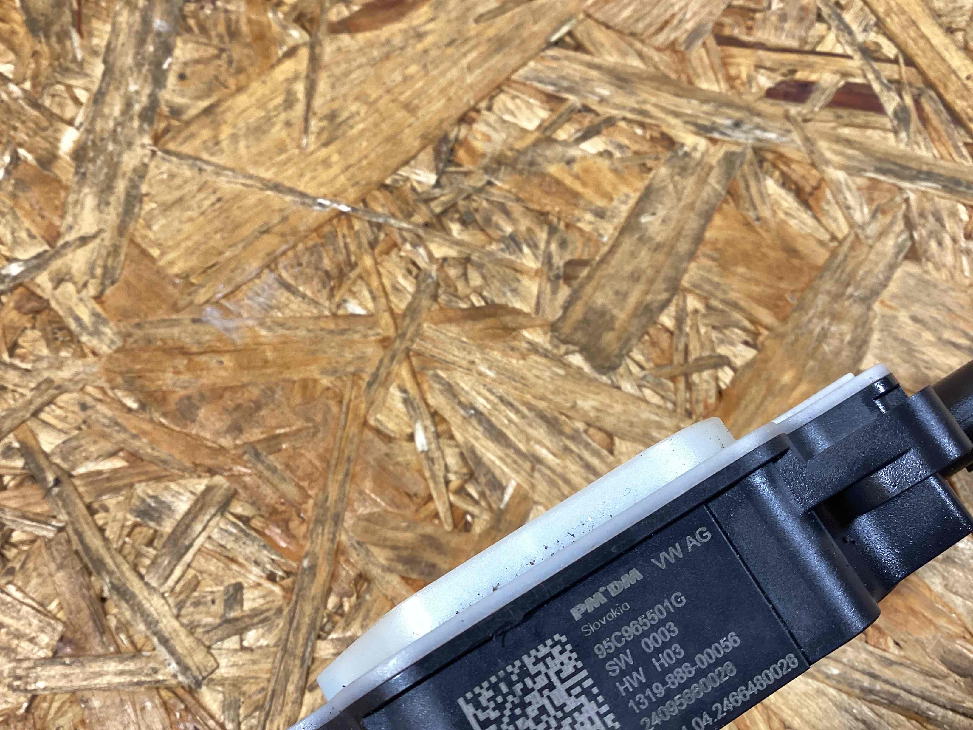 Жалюзи радиатора Porsche Macan 011225-105