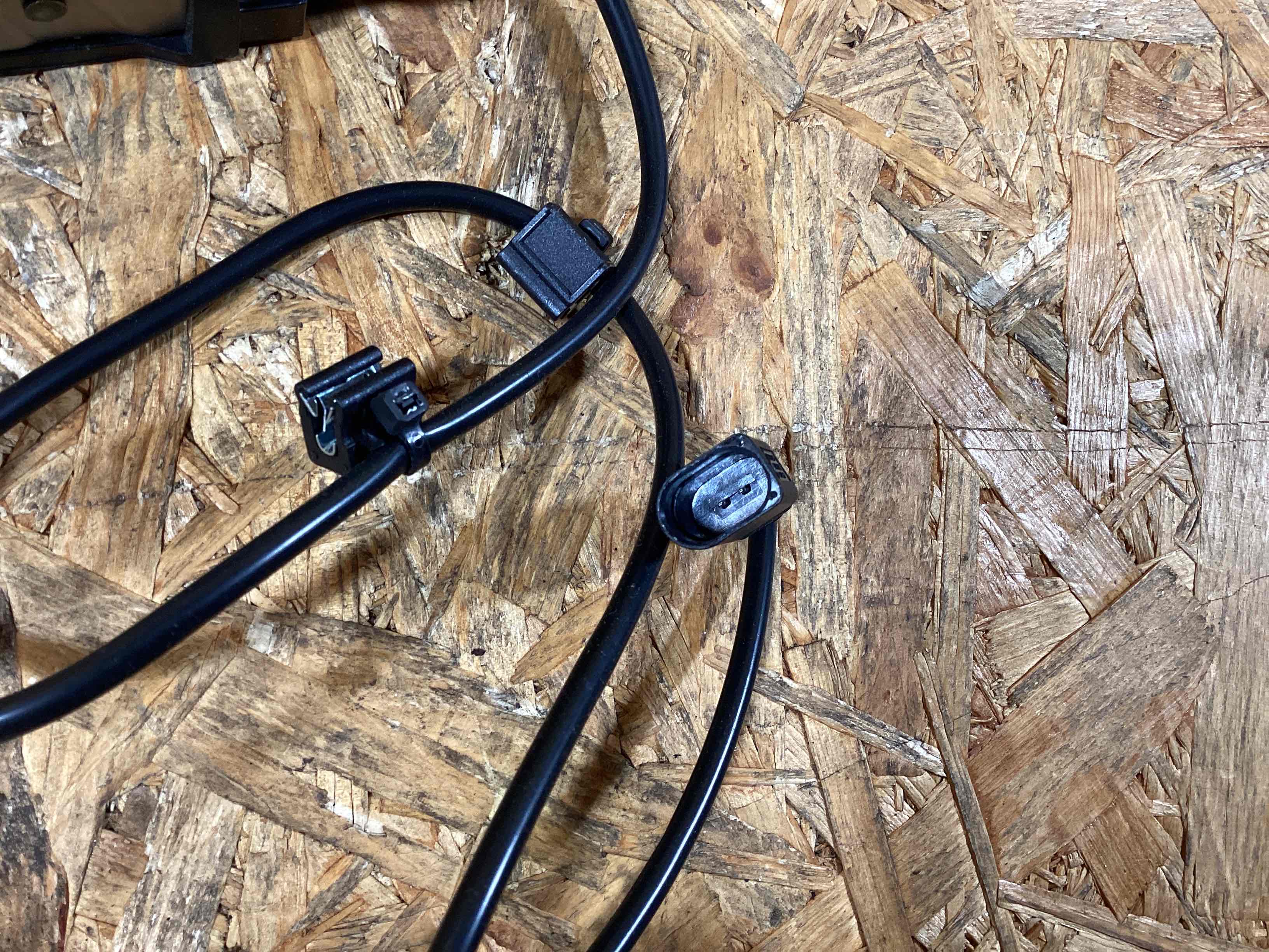 Замок капота Porsche Panamera 011225-107