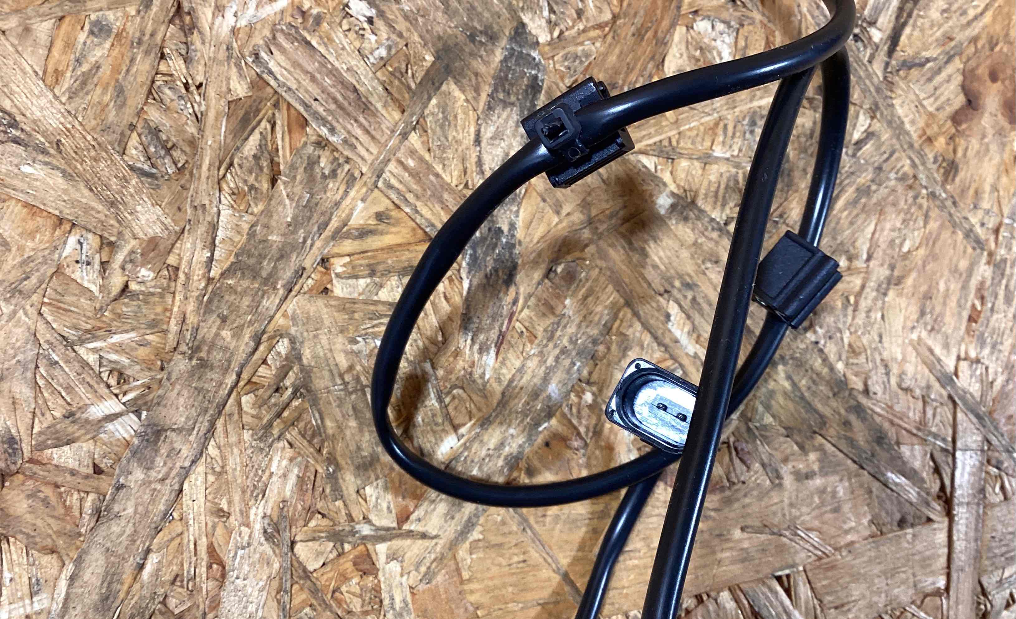 Замок капота Porsche Panamera 011225-108