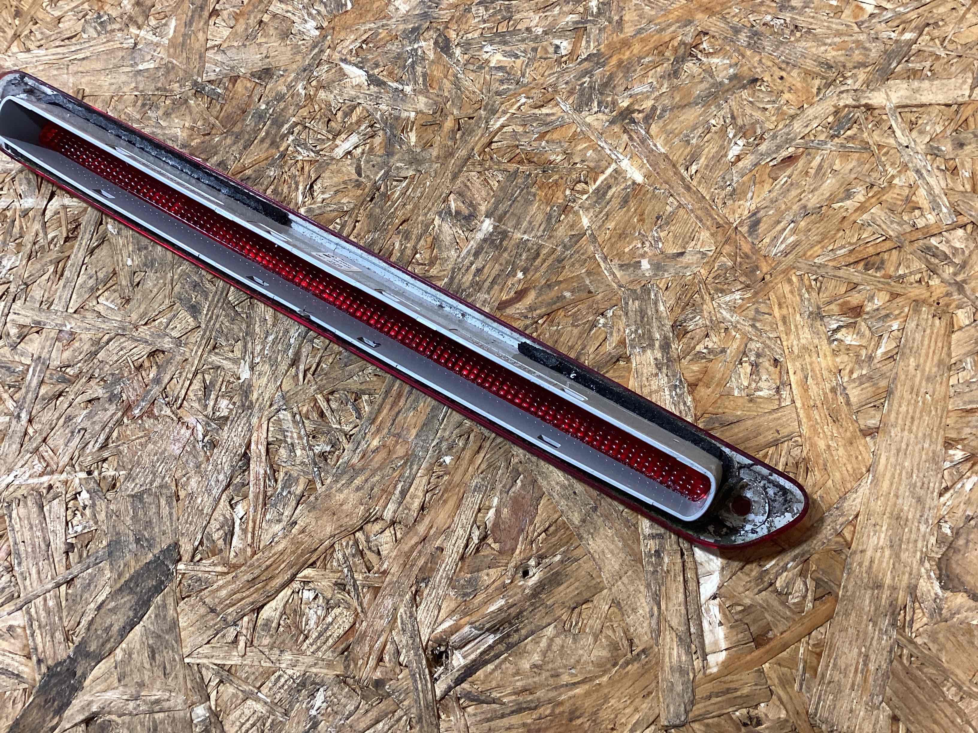 Фонарь стоп-сигнал Mercedes Sprinter 011225-109