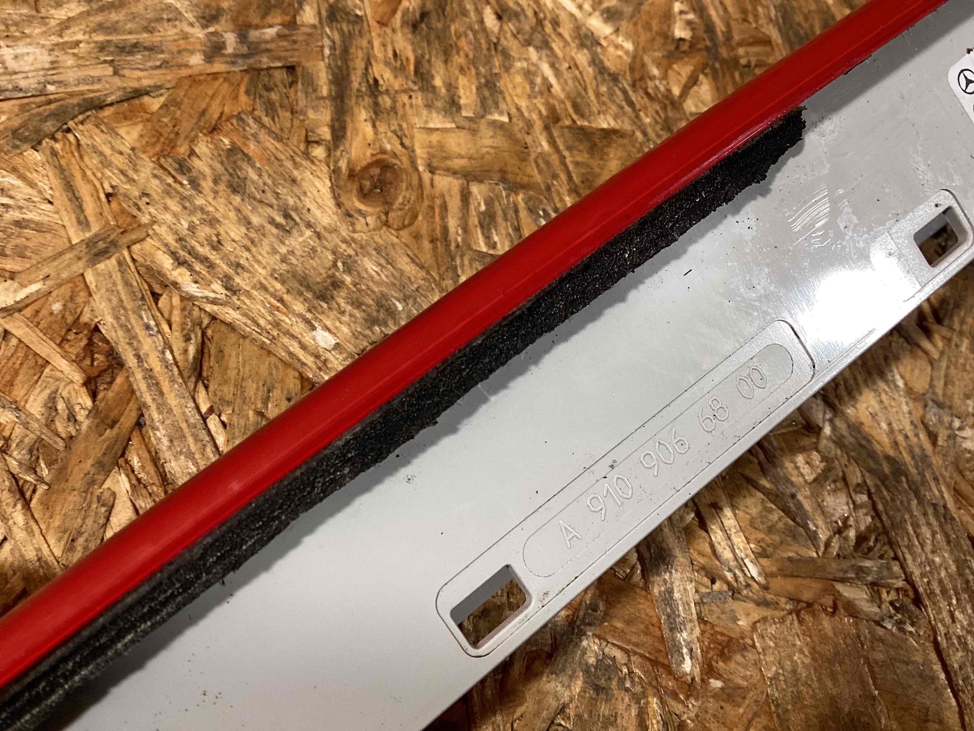 Фонарь стоп-сигнал Mercedes Sprinter 011225-109