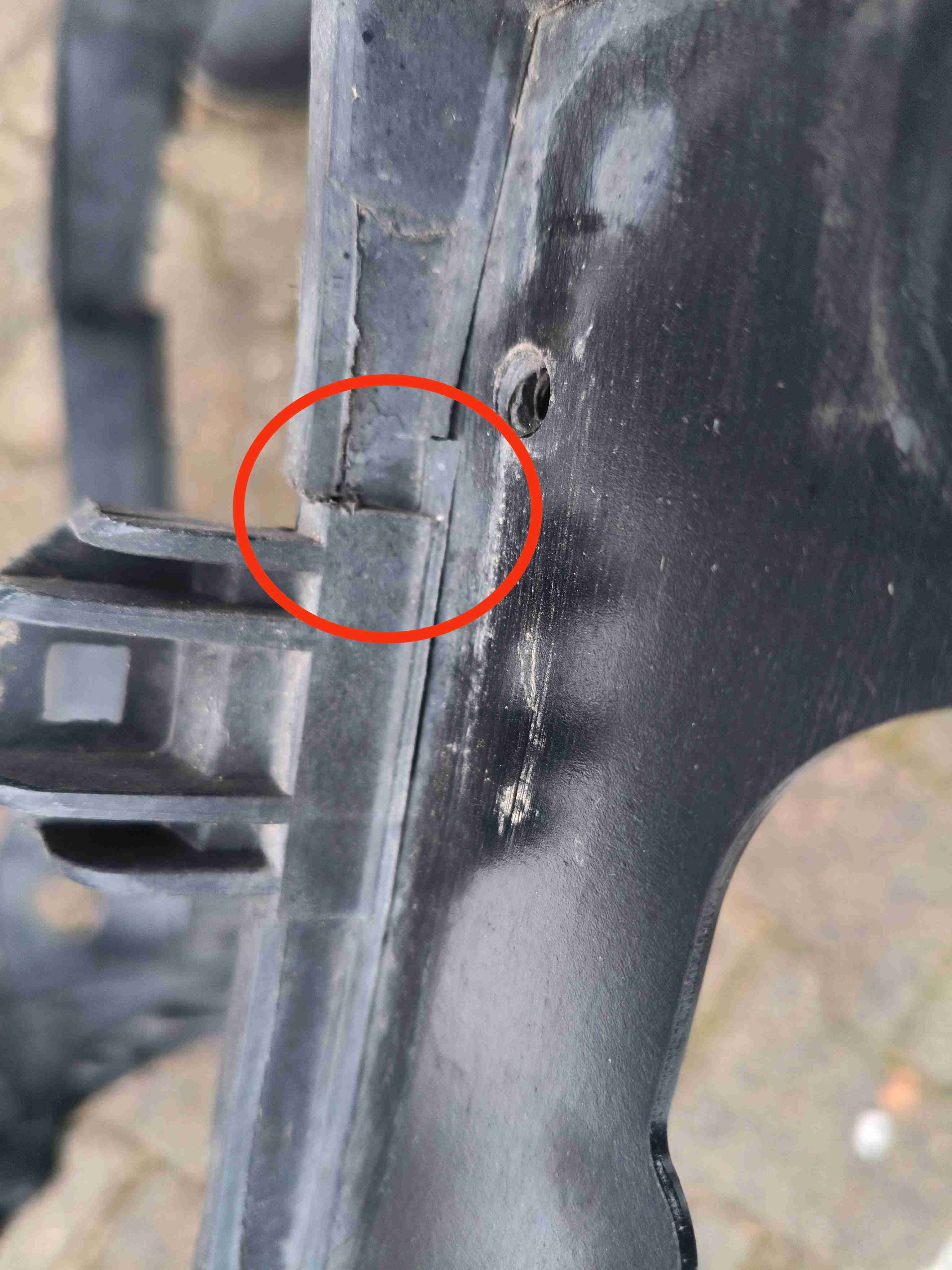 Передняя панель крепления облицовки (телевизор) Porsche Macan 011225-115