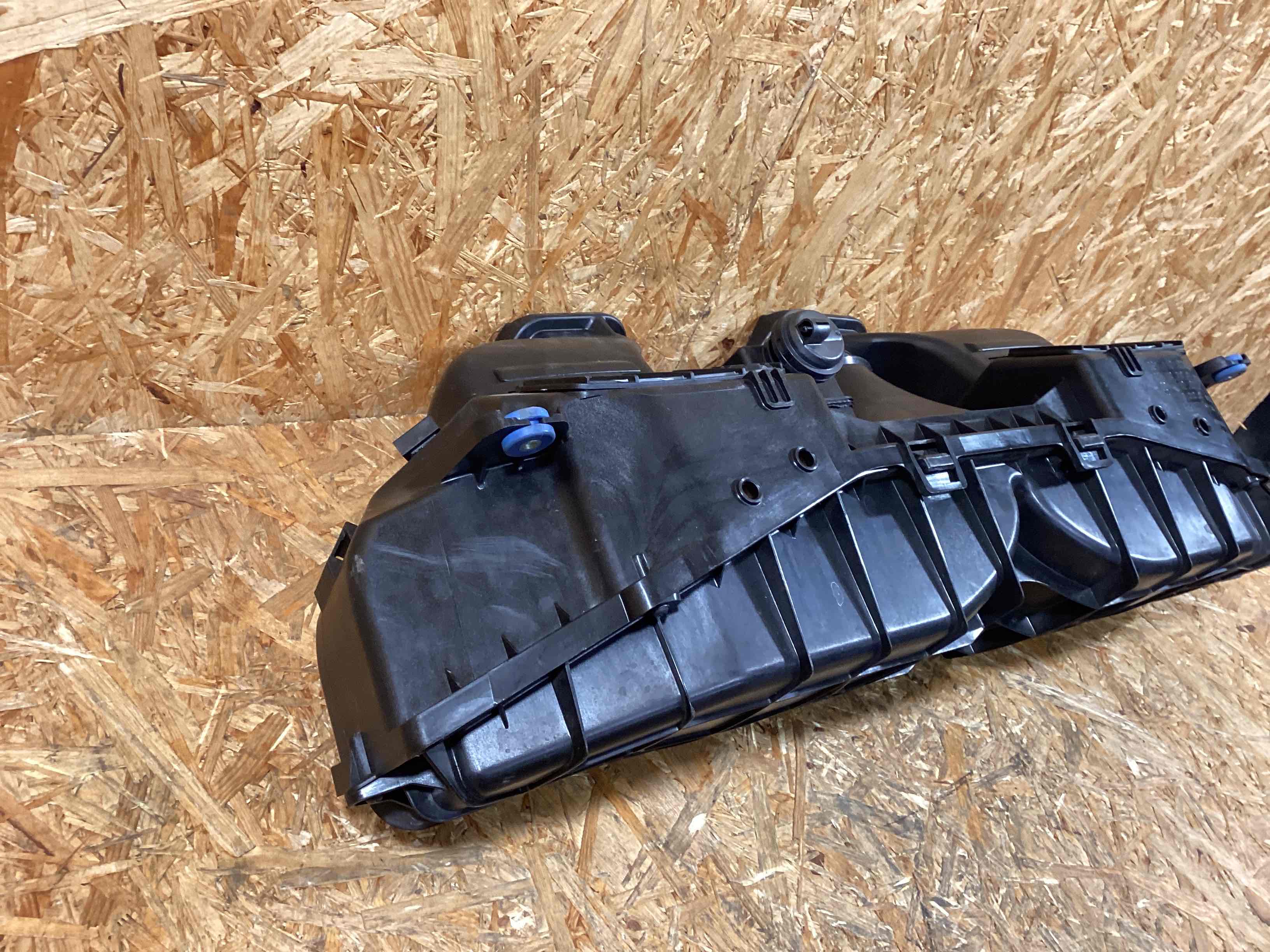 Корпус воздушного фильтра Porsche 911 020226-103