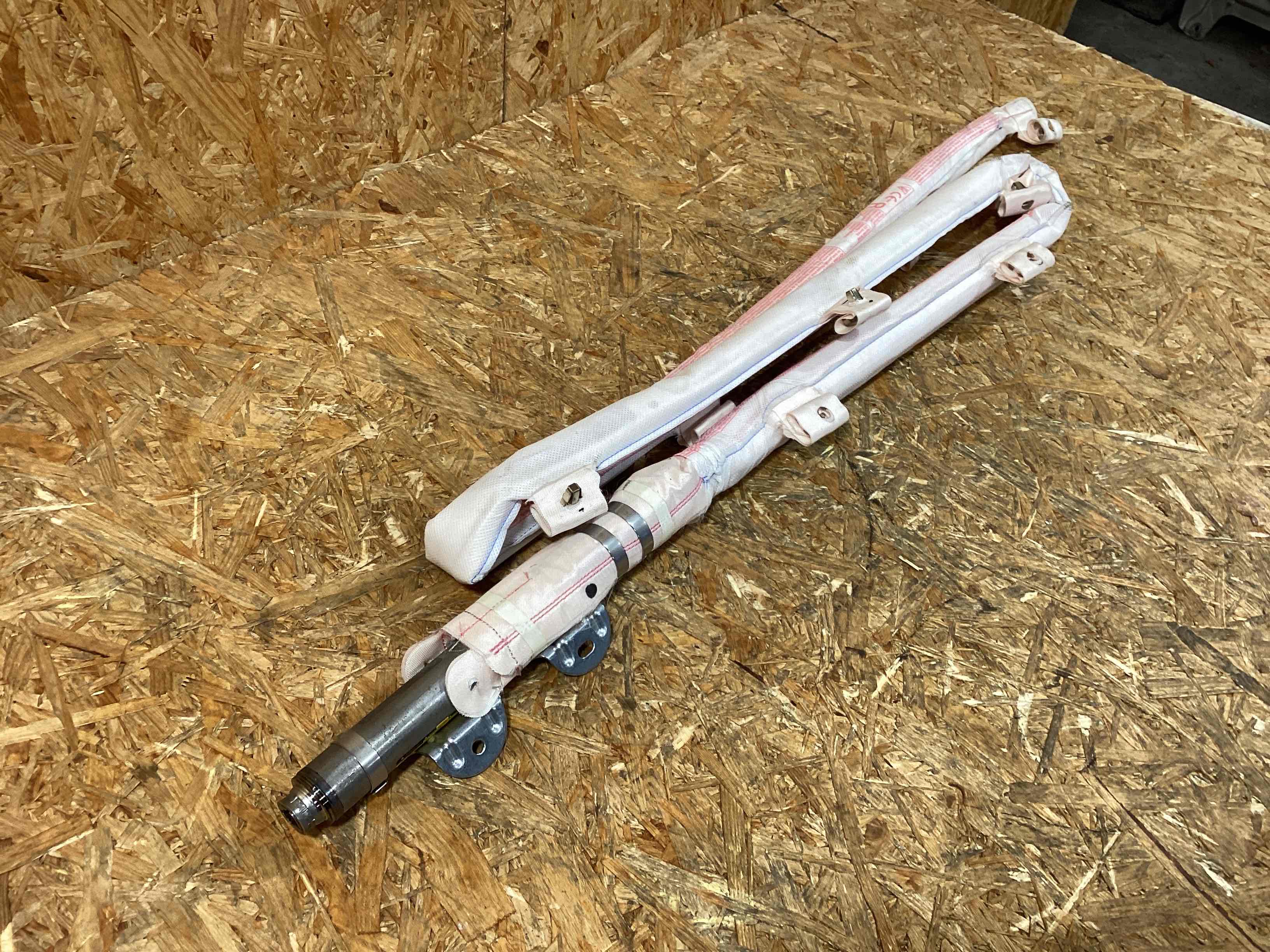 Подушка безопасности боковая (шторка) Porsche Macan 020226-105