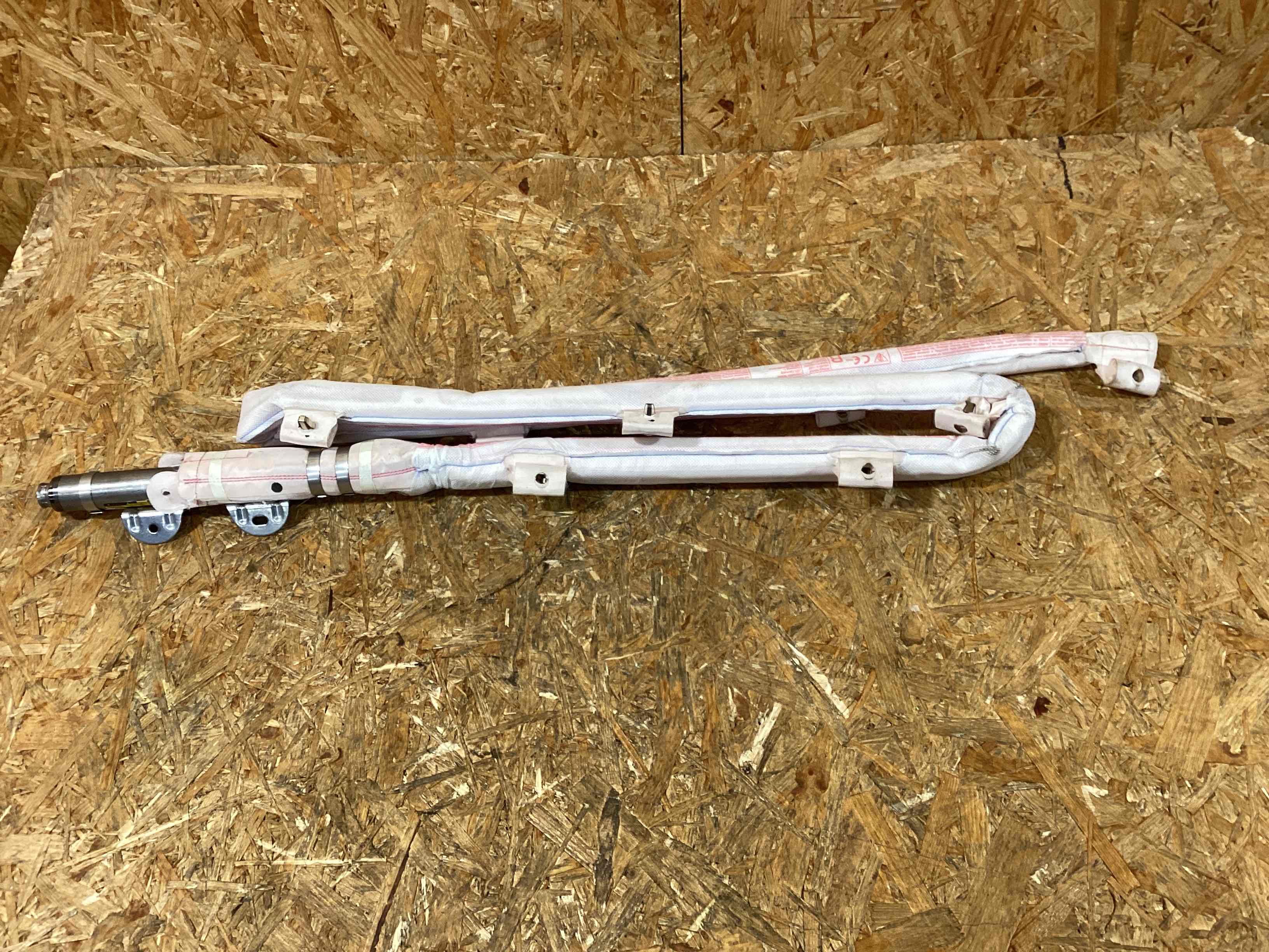 Подушка безопасности боковая (шторка) Porsche Macan 020226-105