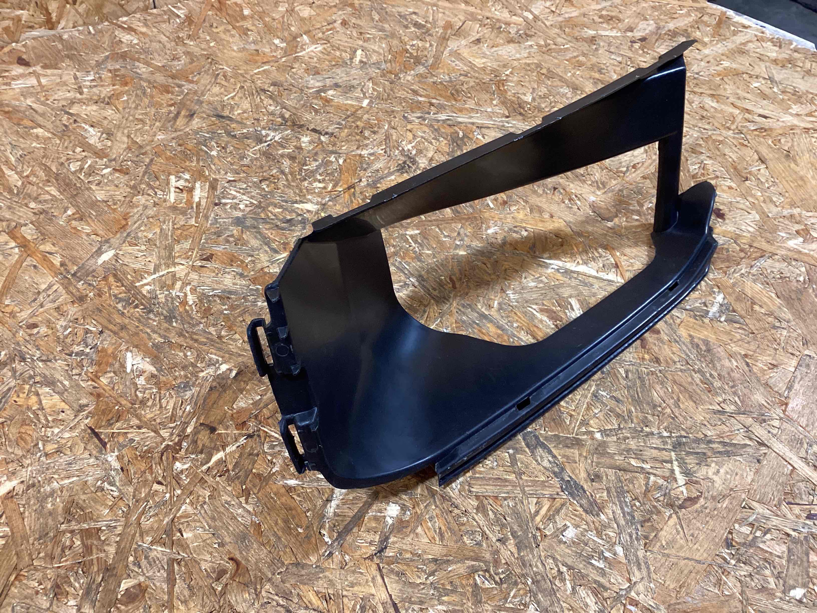 Воздуховод Porsche Cayenne 020226-117