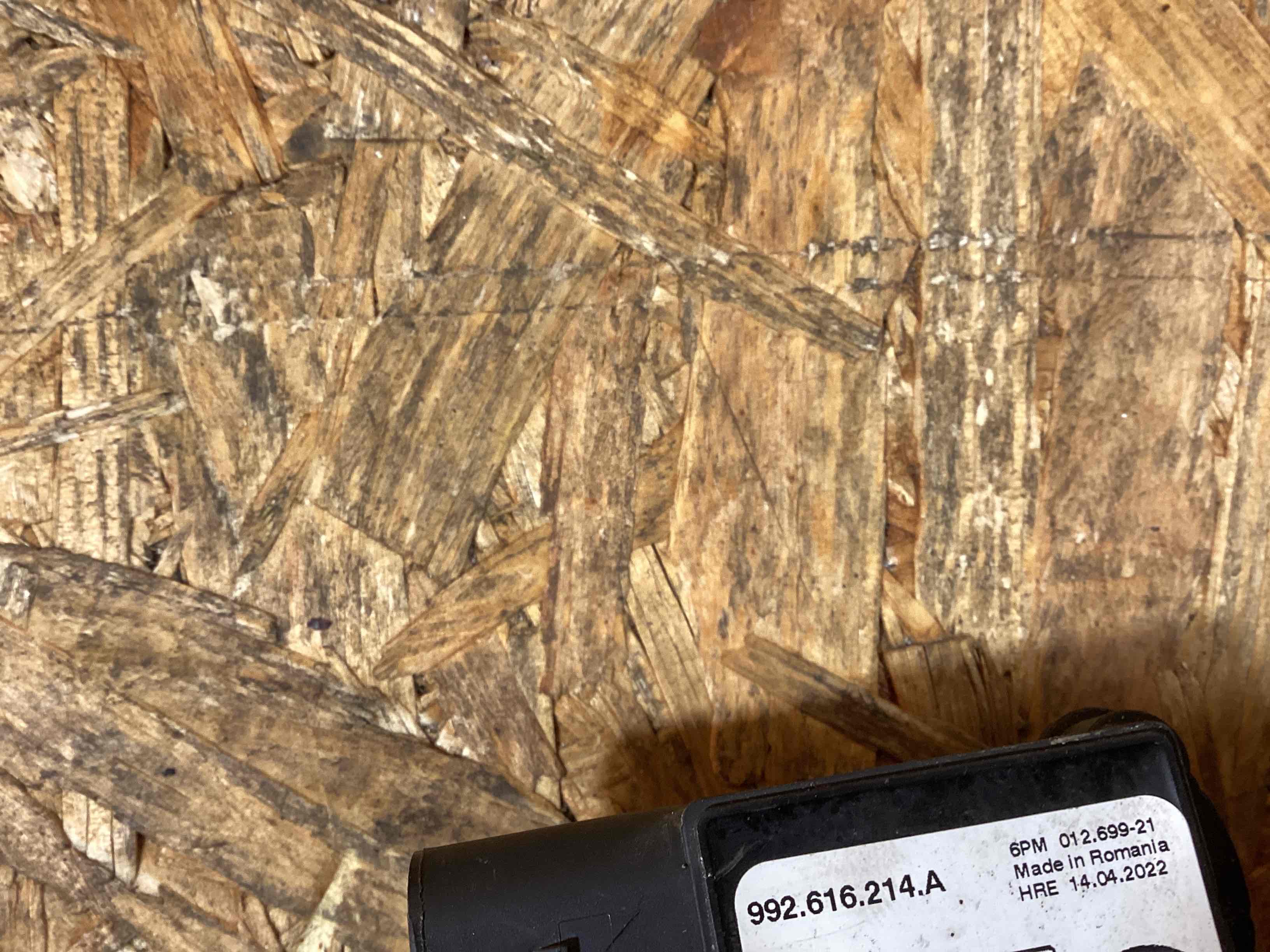 Датчик уровня подвески (клиренса) Porsche 911 020226-120