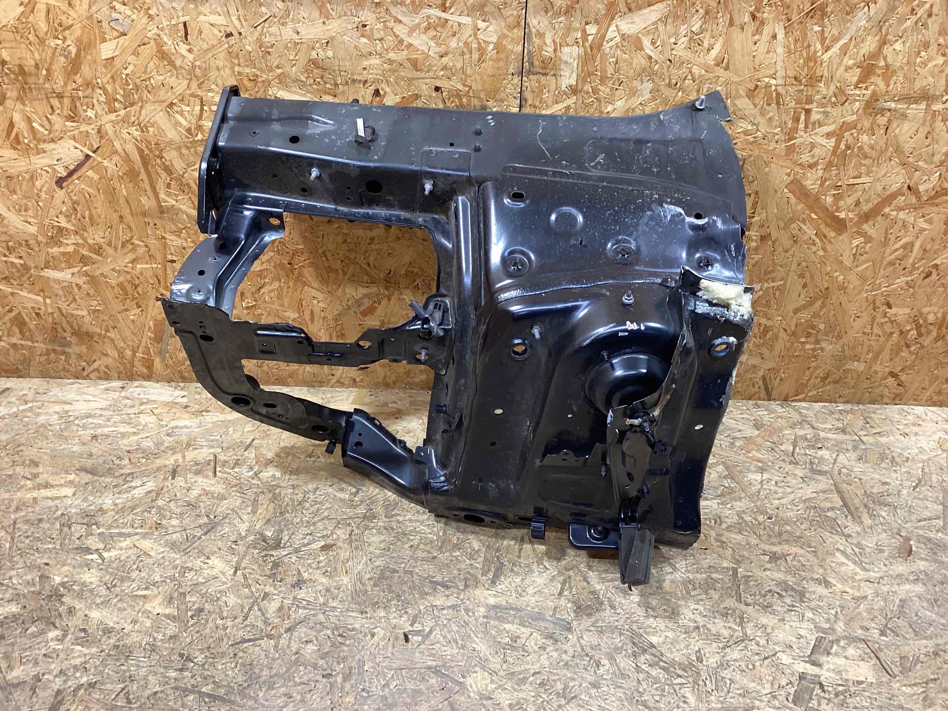 Лонжерон левый Porsche Macan 020326-101