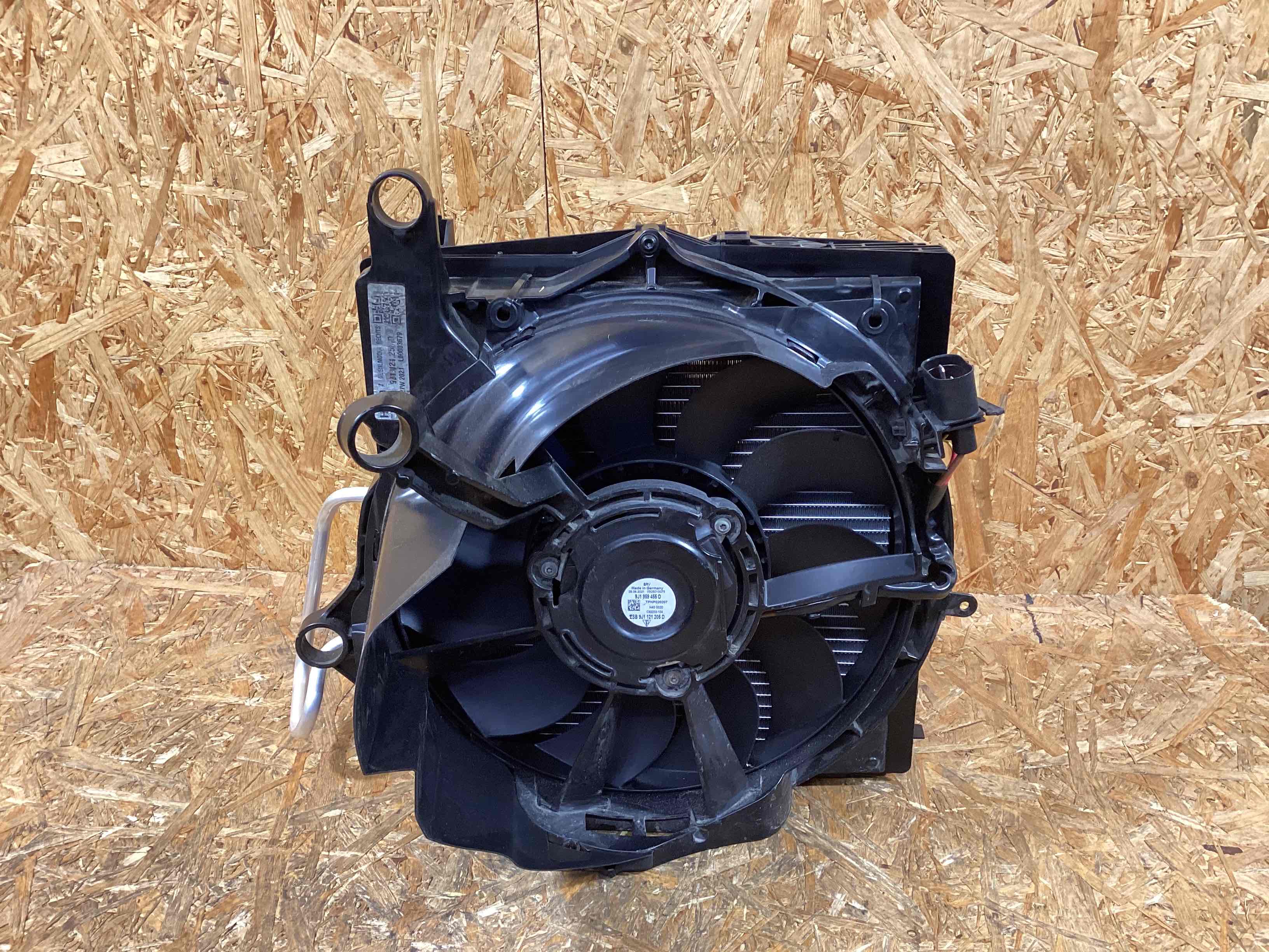 Кассета радиаторов Porsche Taycan 020326-103