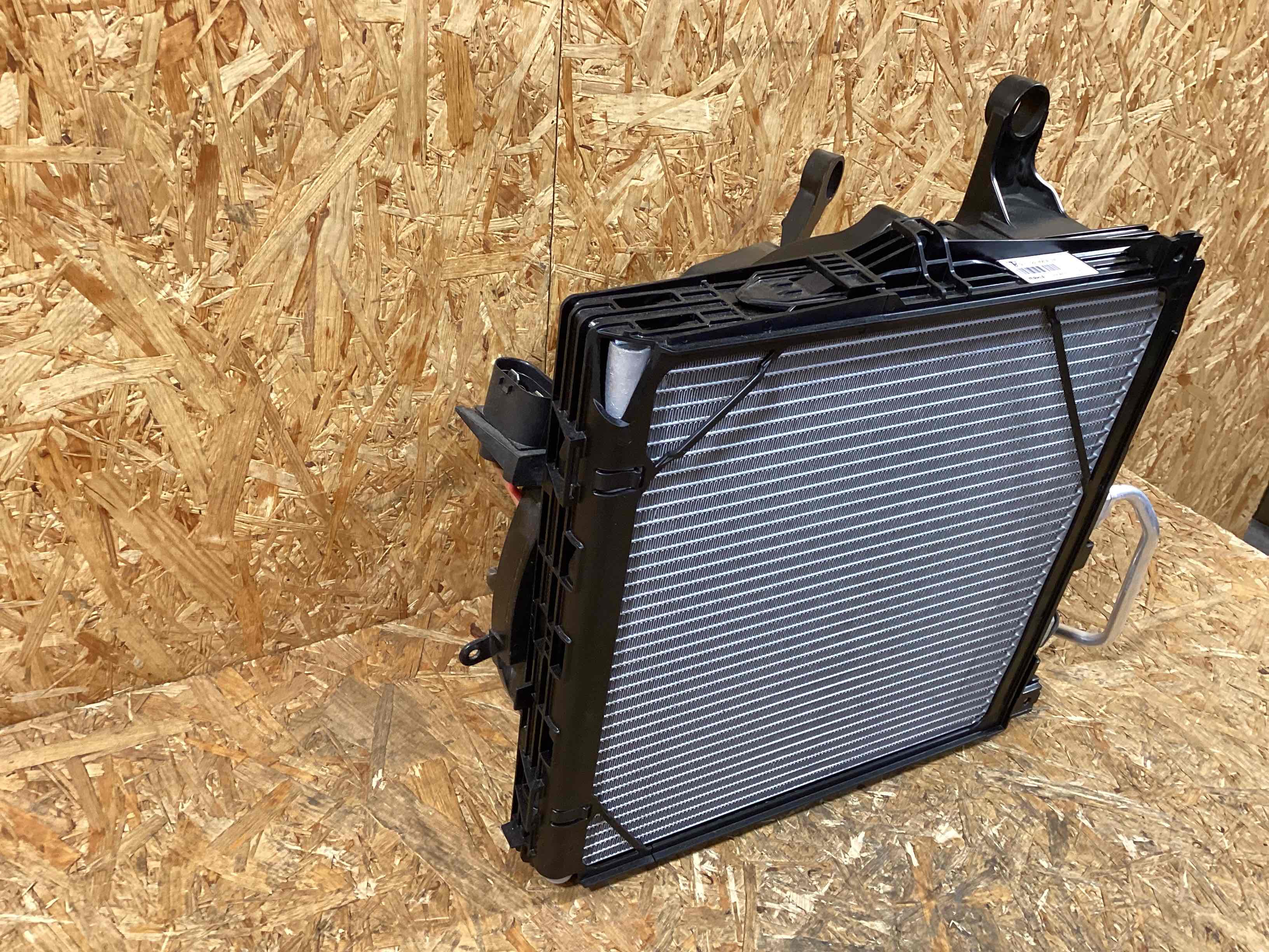 Кассета радиаторов Porsche Taycan 020326-104