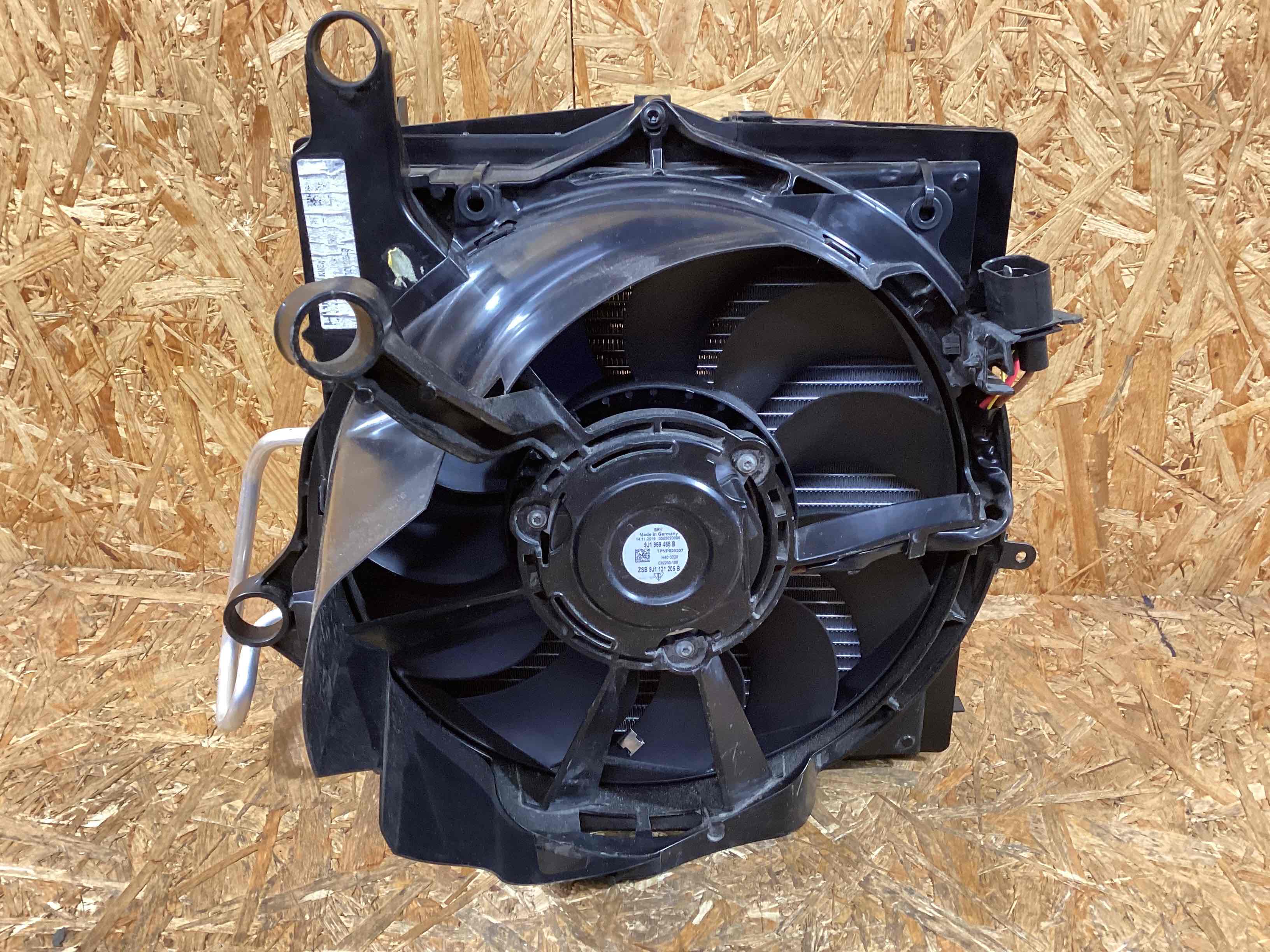 Кассета радиаторов Porsche Taycan 020326-104