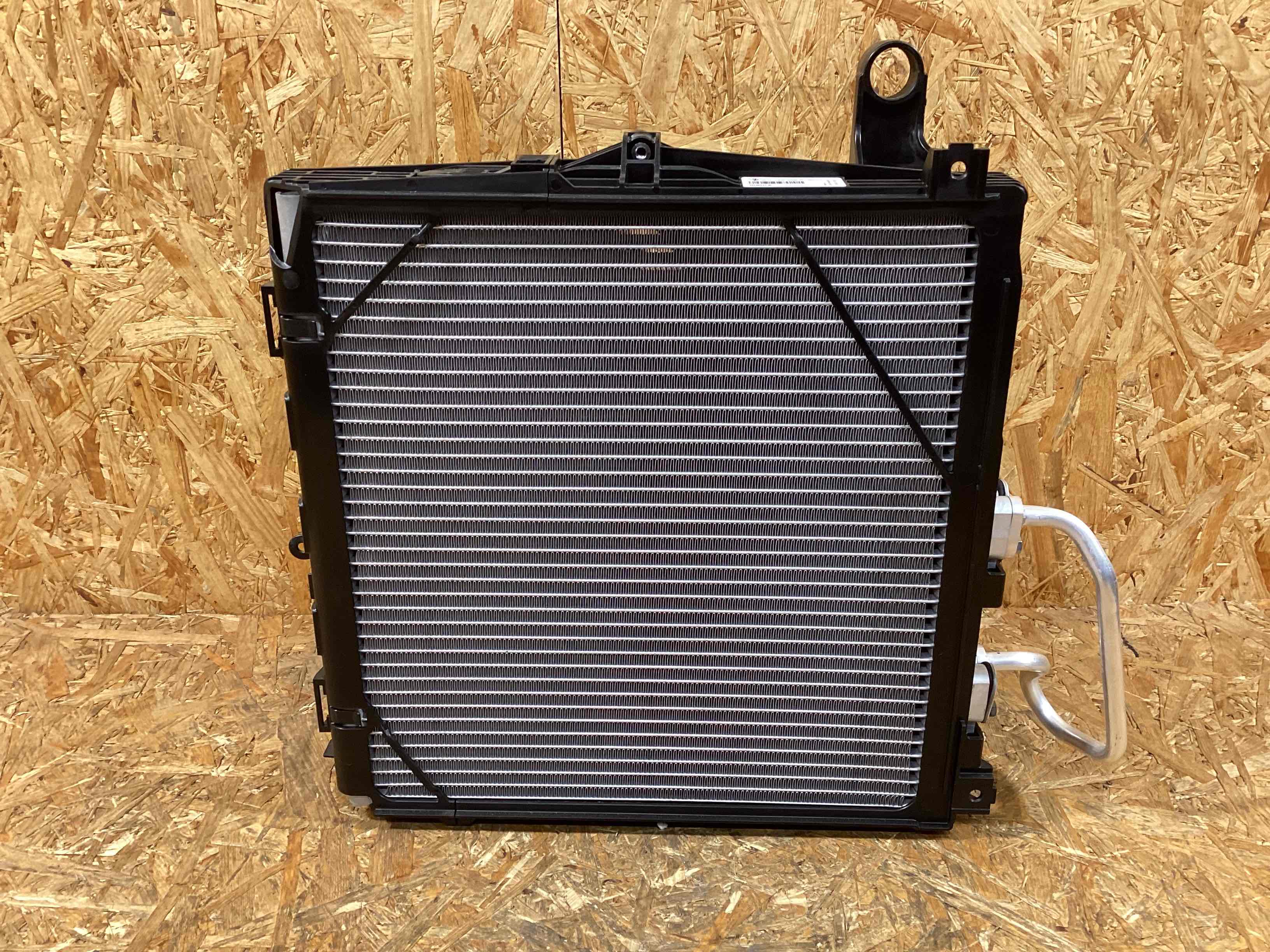 Кассета радиаторов Porsche Taycan 020326-104