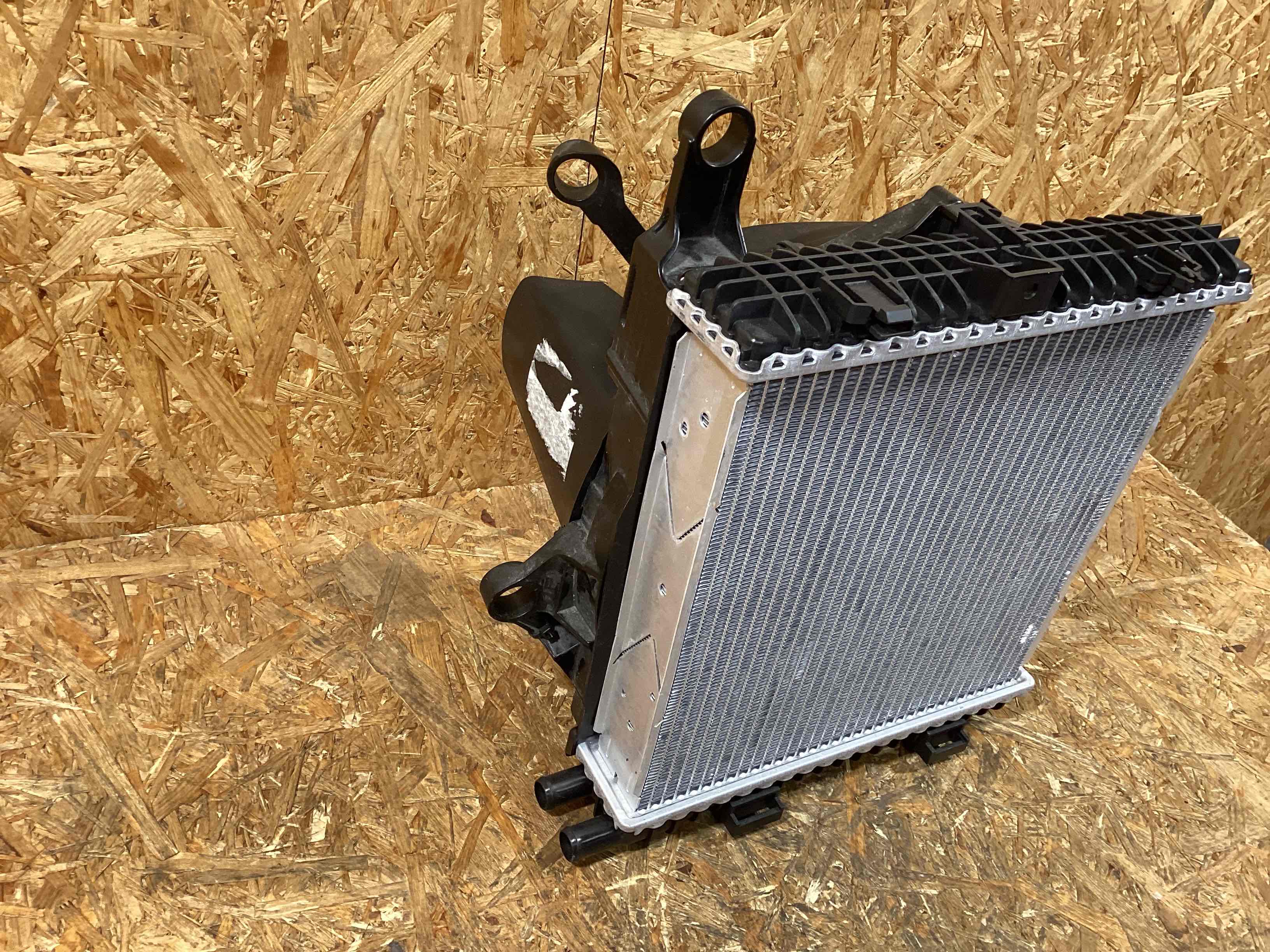 Кассета радиаторов Porsche Taycan 020326-106