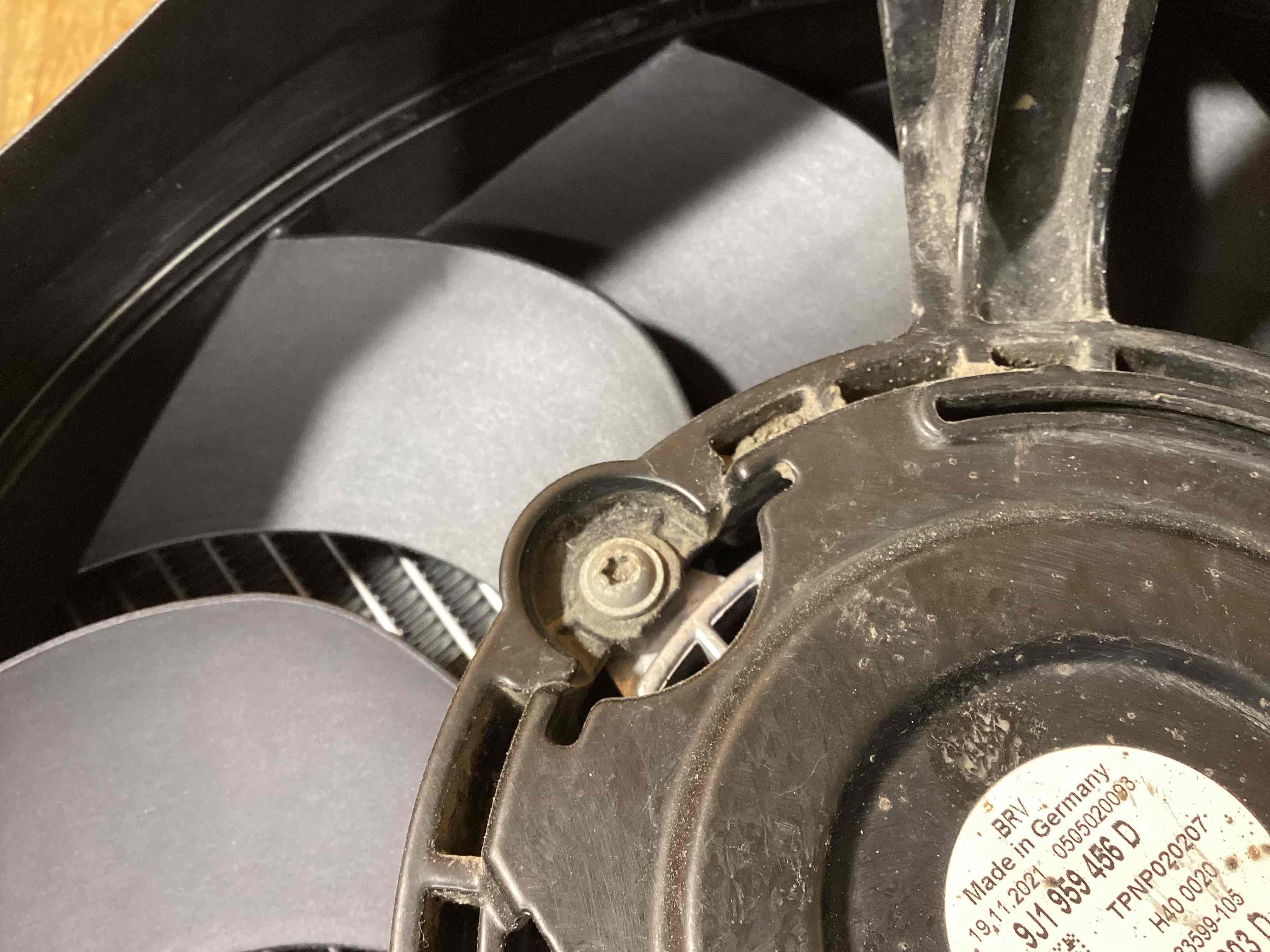 Кассета радиаторов Porsche Taycan 020326-106