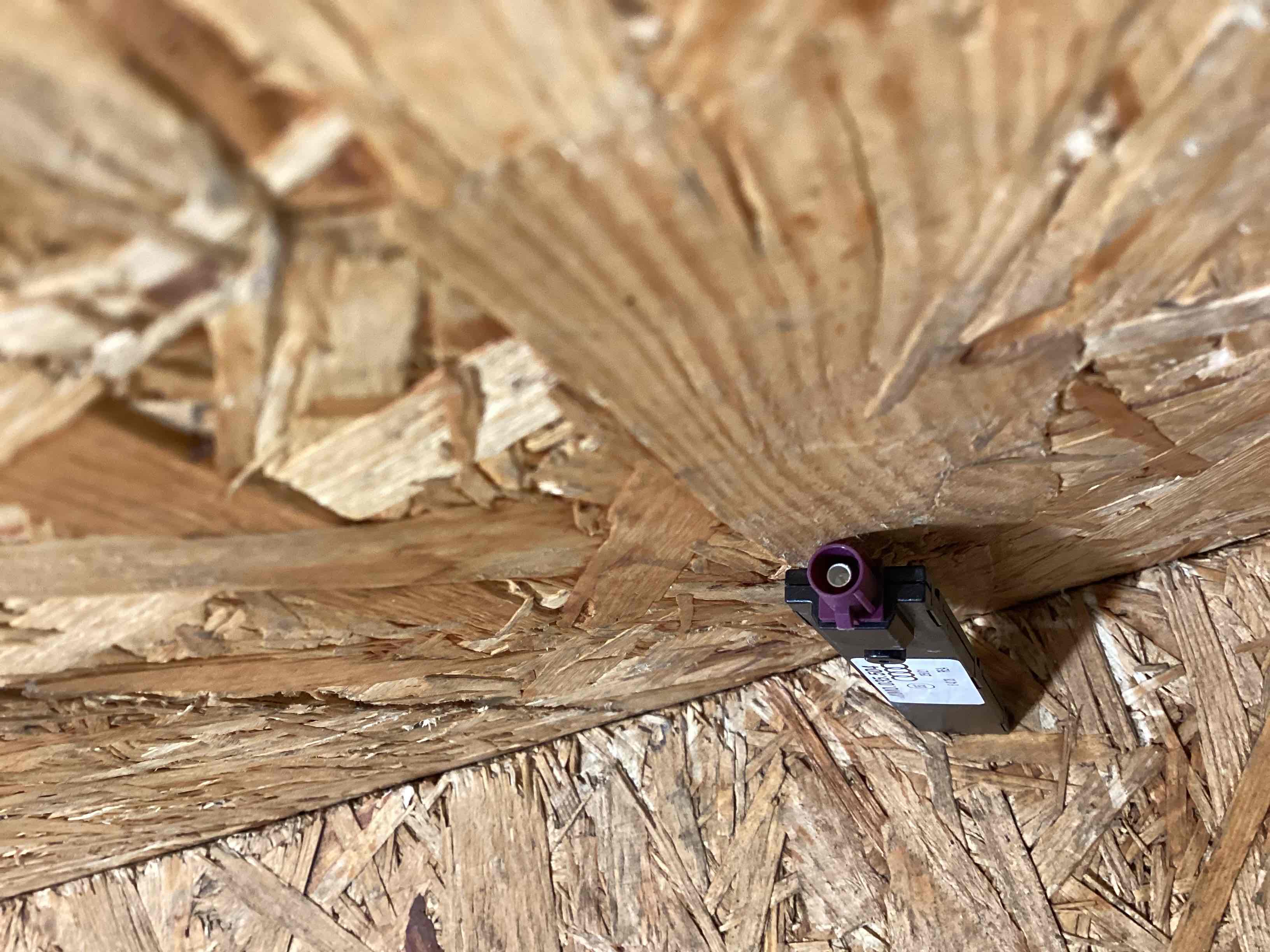 Антенна, усилитель антенны Porsche Macan 020326-107