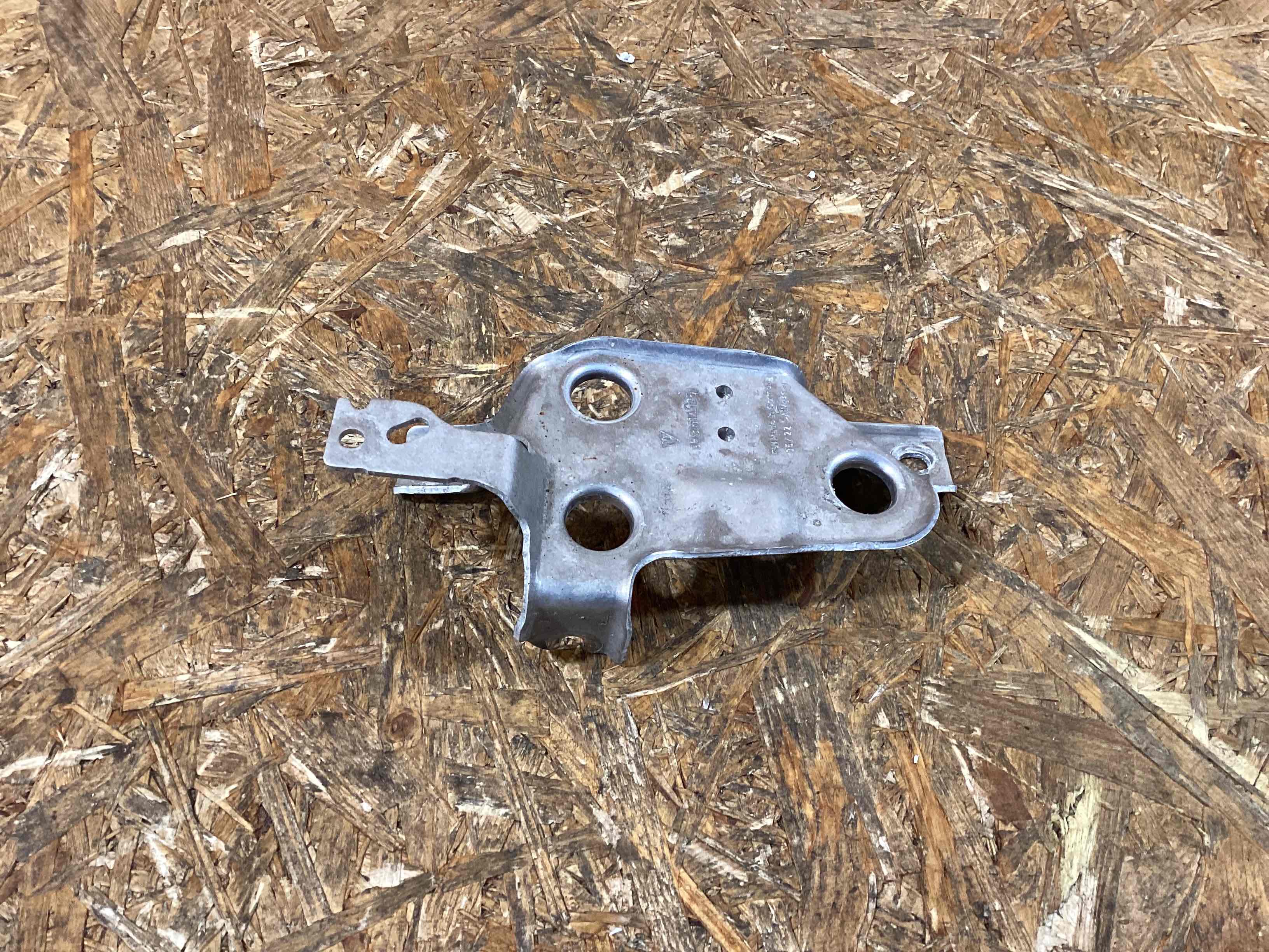 Крепление, кронштейн Porsche Macan 020326-110