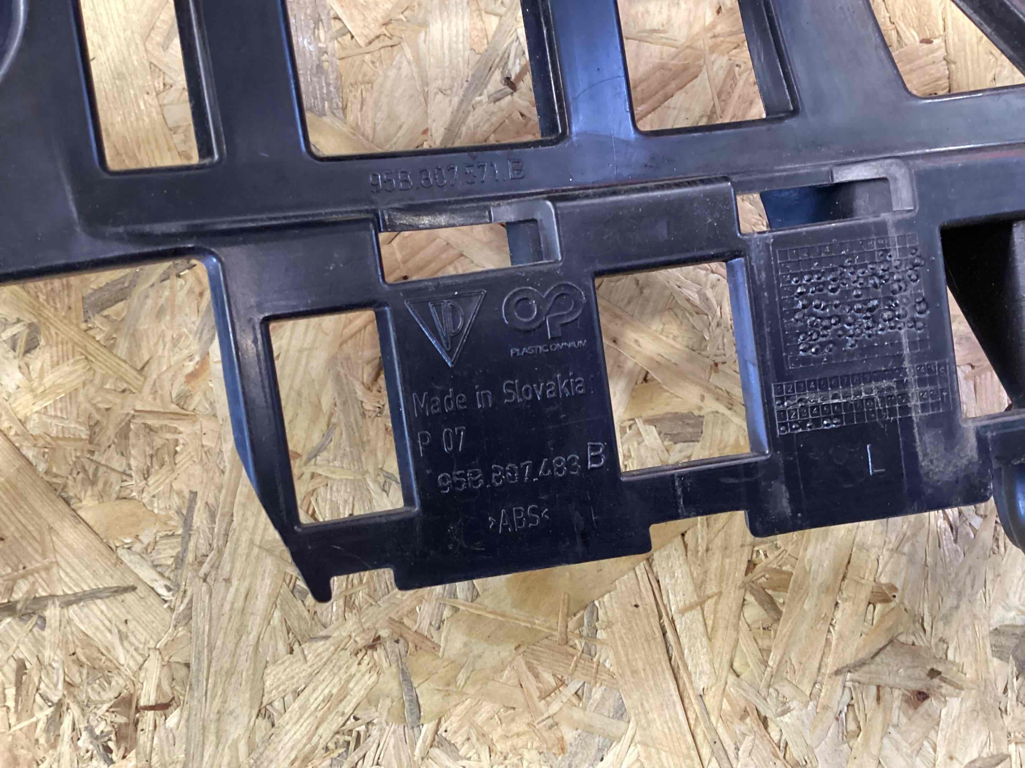 Бампер задний Porsche Macan 020426-102