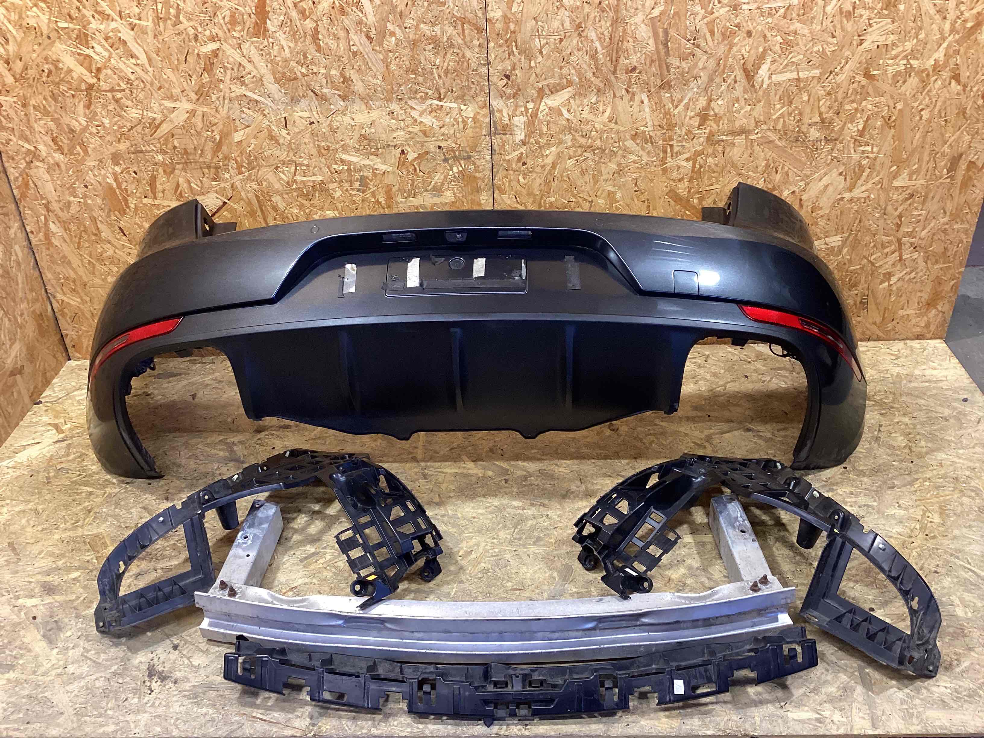 Бампер задний Porsche Macan 020426-102