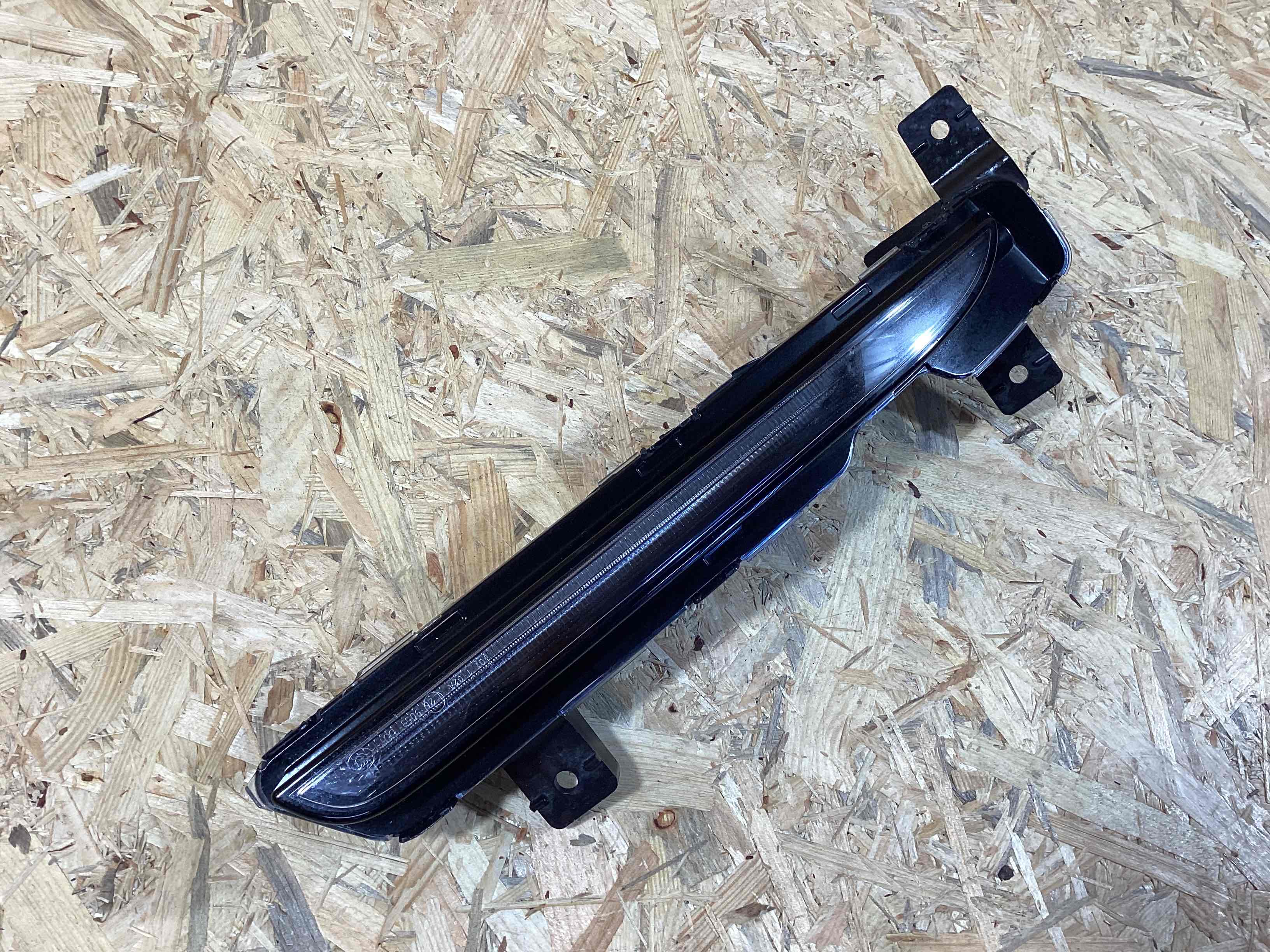 Фара противотуманная Porsche Boxster 718 020426-104