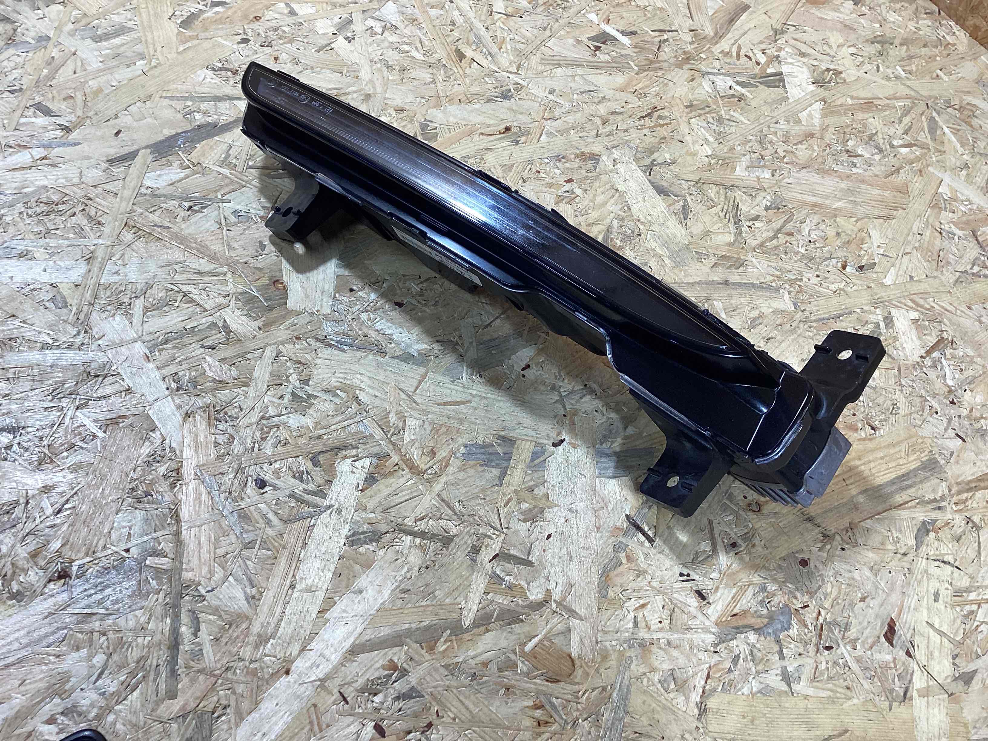 Фара противотуманная Porsche Boxster 718 020426-104