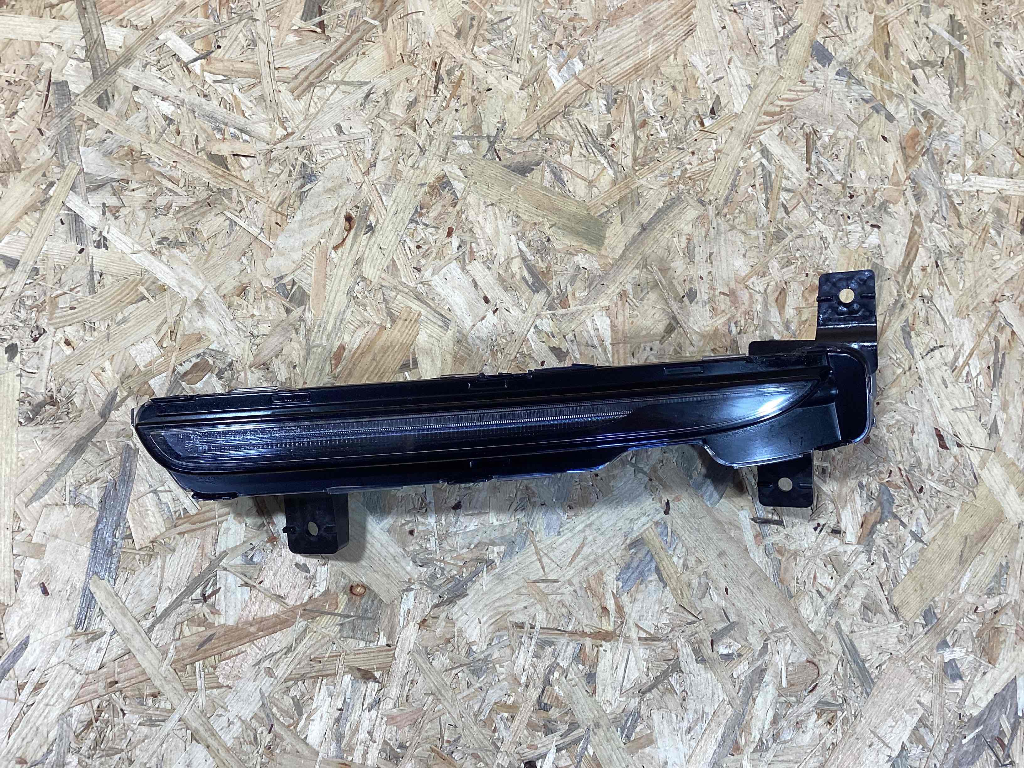 Фара противотуманная Porsche Boxster 718 020426-104