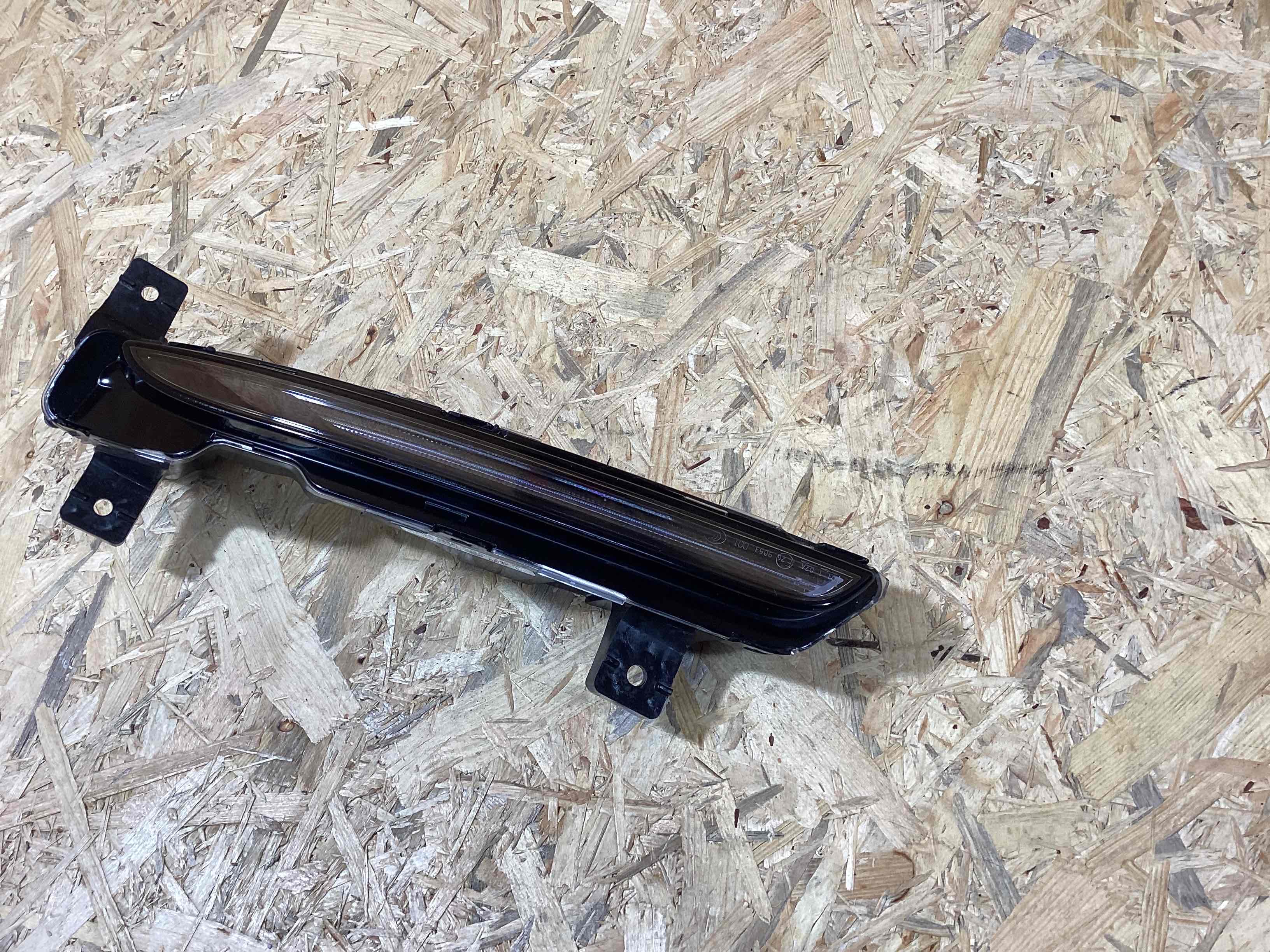 Фара противотуманная Porsche Boxster 718 020426-105