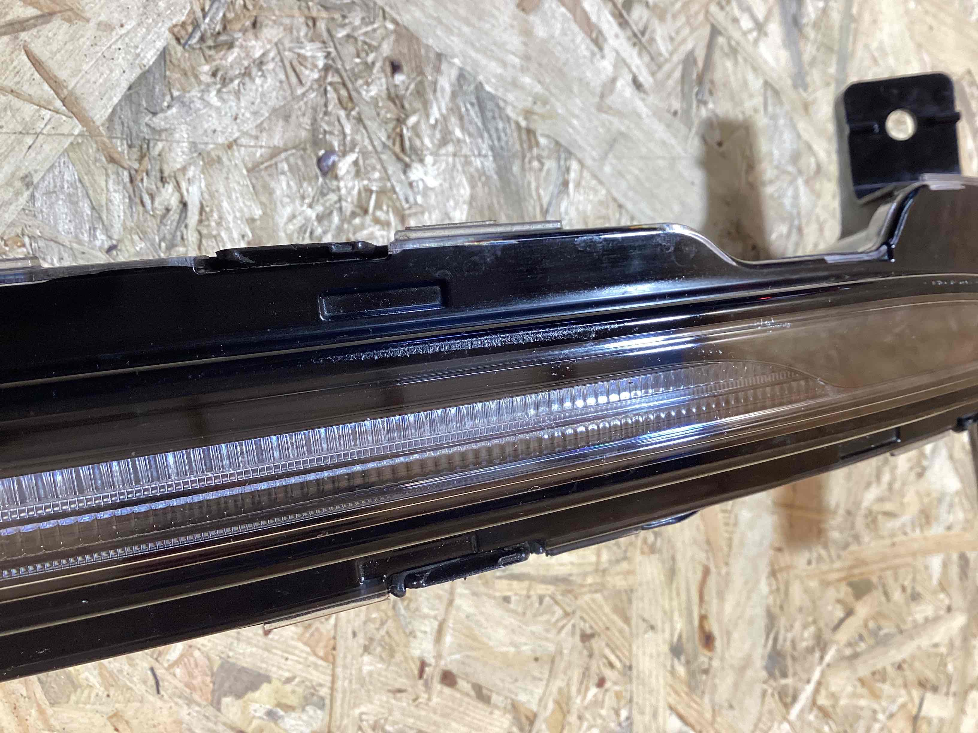 Фара противотуманная Porsche Boxster 718 020426-105